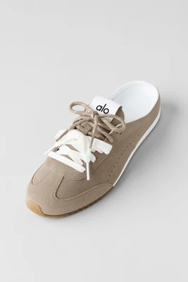 ALO Sunset Sneaker Mule in Gravel, Size: 6W | Alo Yoga