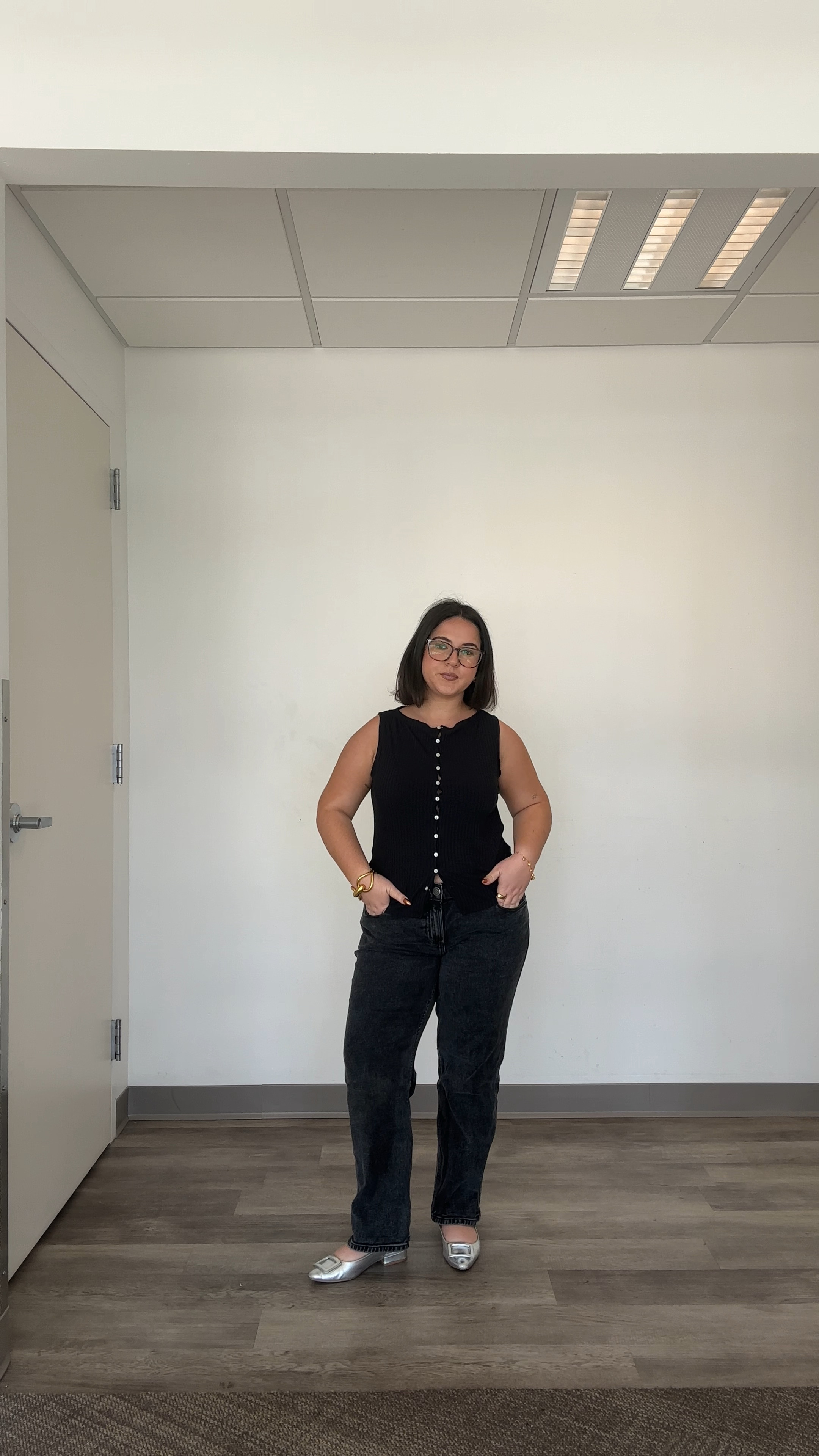 bought the top from Abercrombie clearance a couple weeks ago but it's no longer available - linked similar! Wearing a 8 short in the jeans. 🤎 // workwear, corporate outfits, office outfit, work outfit ideas 

#LTKFindsUnder50 #LTKWorkwear #LTKMidsize