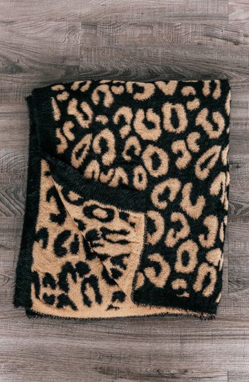 PRE-ORDER: Snuggle As A Bug Leopard Blankets- 2 colors | Apricot Lane Boutique