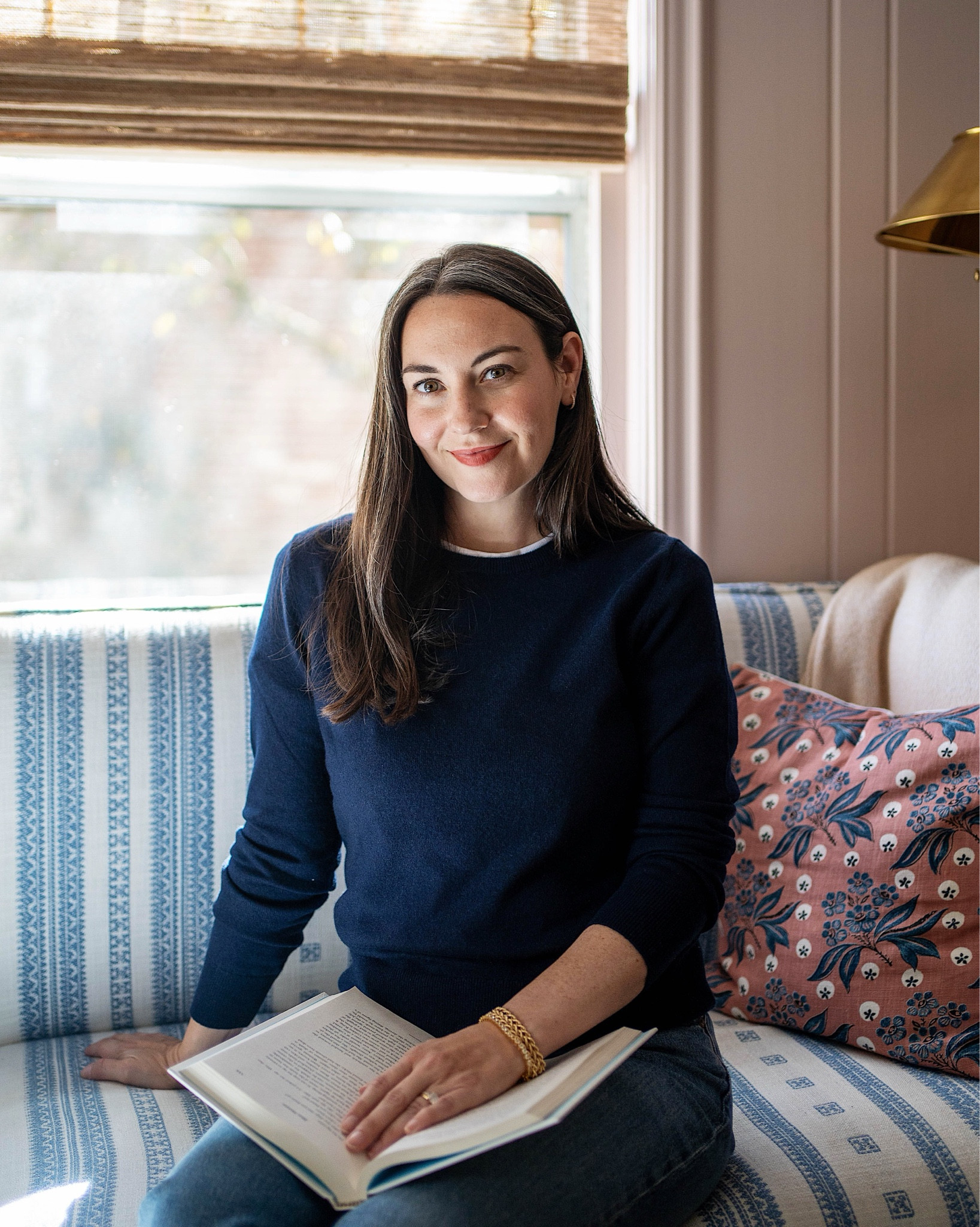 Get even cozier with @onequince’s updated cashmere, now with 20% more cashmere, advanced pilling resistance, and thicker, more substantial fabric! I love Quince’s cashmere for the high quality look and feel minus the luxury price tag. Shop this crewneck sweater (a wardrobe staple!) and more of my cashmere picks from Quince in my LTK Shop. 

#quincepartner #ad
