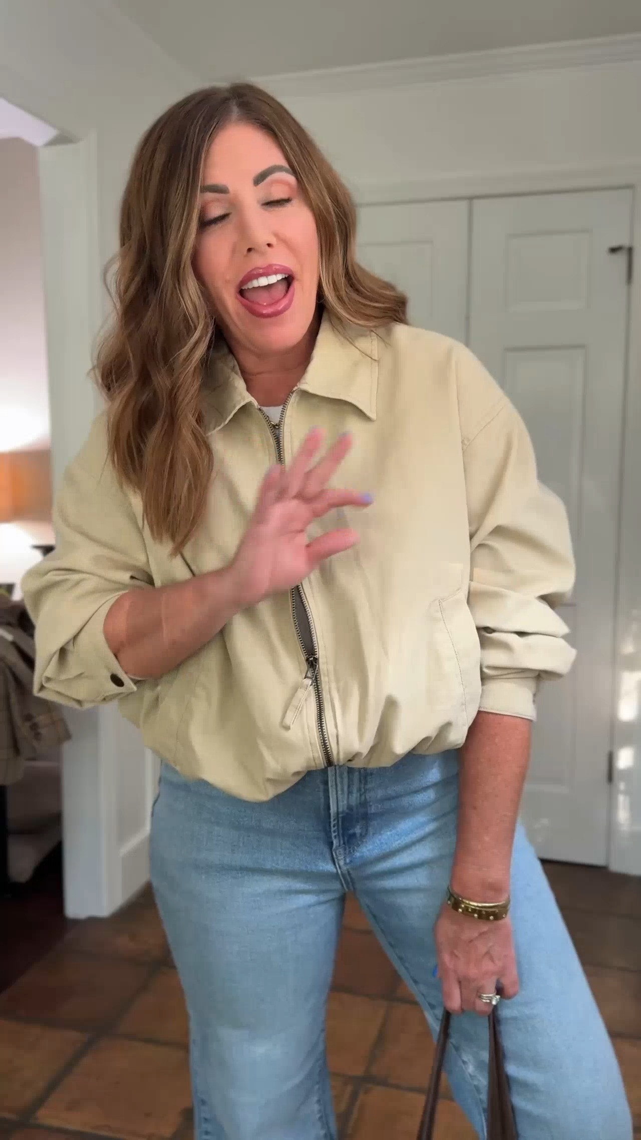 new jackets for fall from @Target

1-medium
2-medium
3-xxl
4-medium
5-medium
6-medium

wide leg flare jeans- size 30
wide leg jeans- size 29
wide leg twist front seam- size 29
 

 #LTKootd #LTKOver40 #LTKSaleAlert