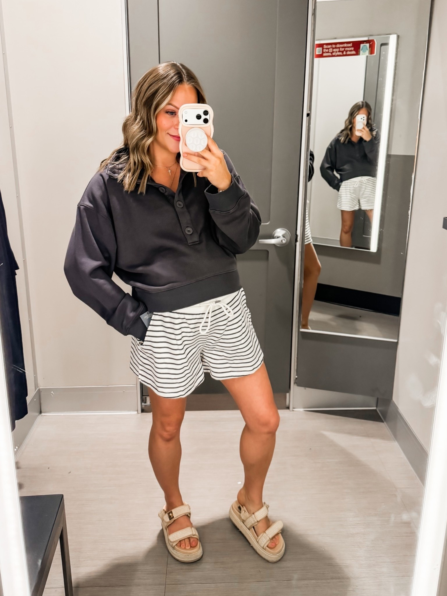 Love this mix match set! 
Size large top
Size medium shorts could still wear small even with my bump

#LTKootd #LTKmomlife #LTKBump