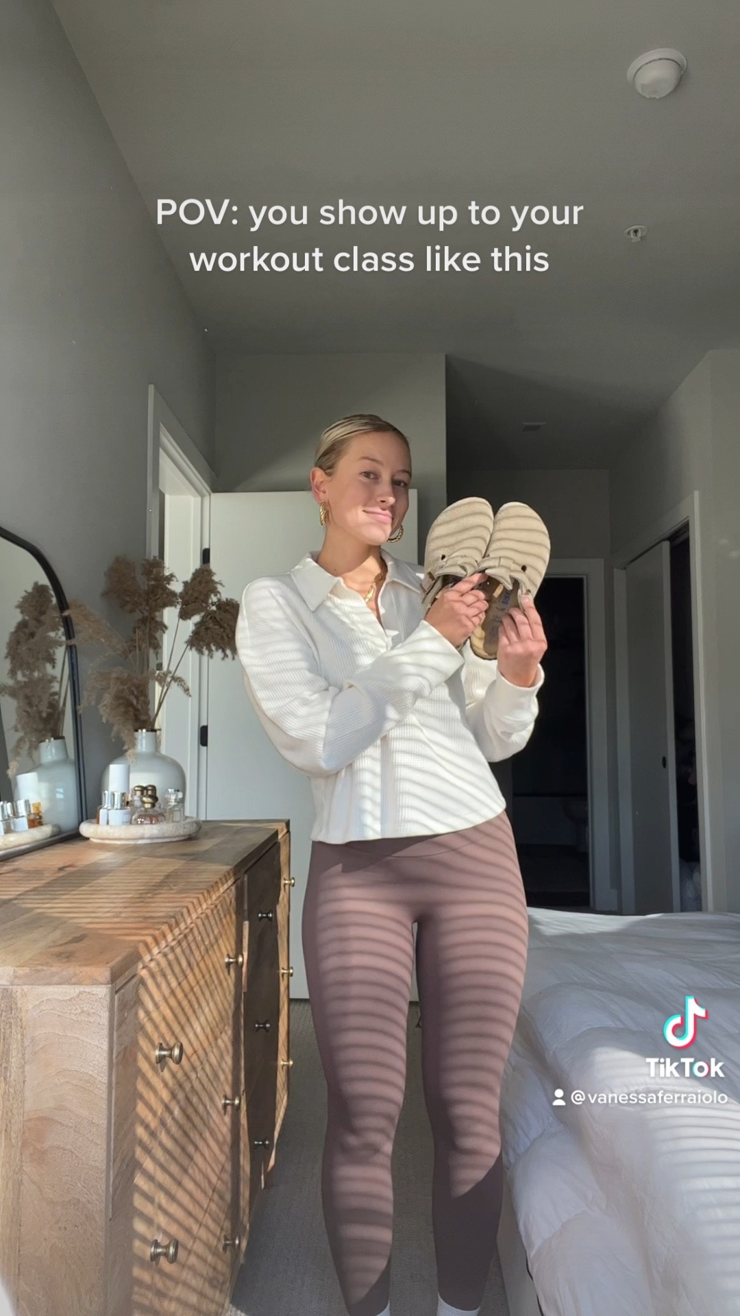 Birkenstock Boston, birkenstock clogs, Birkenstock Boston clogs, Boston Clogs, fall fashion, fall style, fall outfit ideas, fall style inspo 