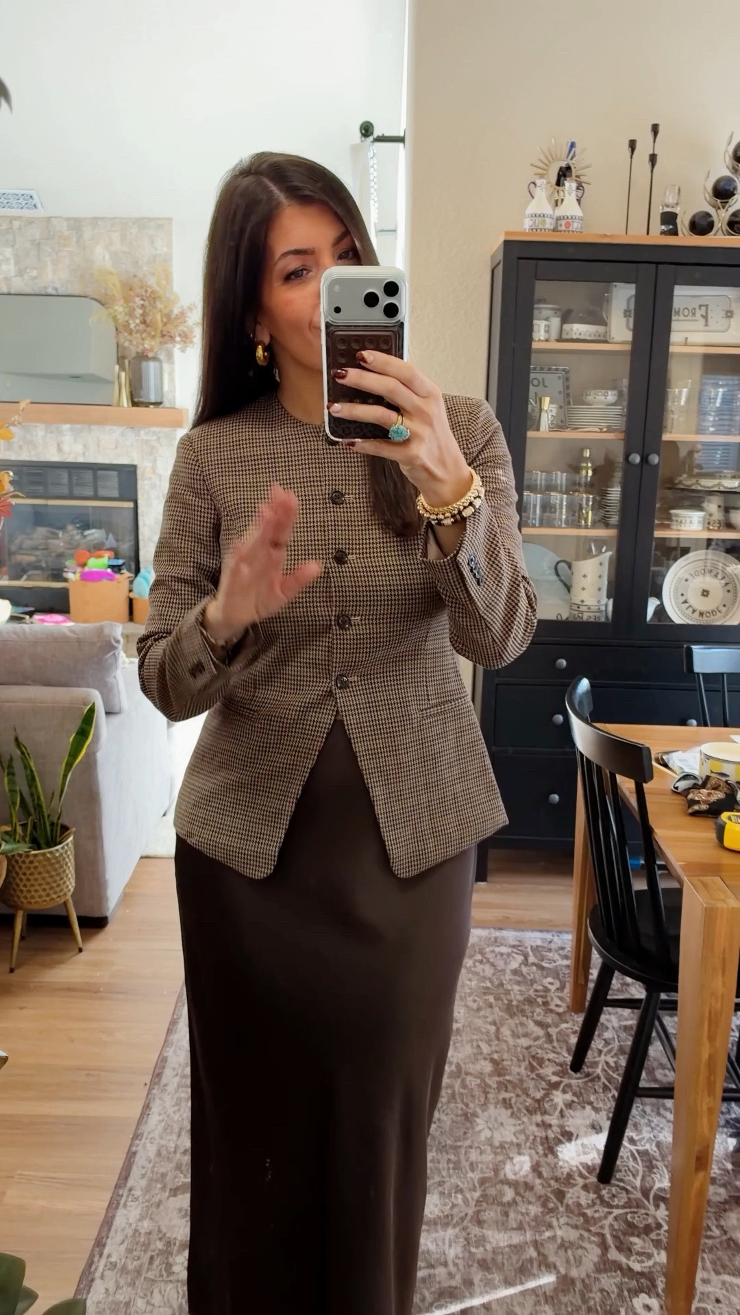 Why do I always pick this style? It holds up well in a work setting.
In a medium jacket and medium satin skirt

#LTKWorkwear #LTKTall #LTKMidsize