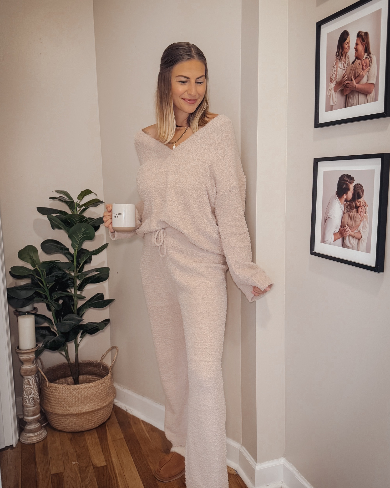 If barefoot dreams blanket was a lounge set 😍 I’m basically wearing my coziest blanket around and LOVING it. I grabbed mine on sale for $20! 

Wearing a small. The fabric is soft. Stretchy. Slight oversized up top. 
High waisted and length is good for my 5’8” frame. 

I’m wearing a small in light khaki. Multiple colors available. 


Amazon lounge | Amazon sets | lounge clothing | postpartum outfit | fall outfit | fall cozy style

#LTKSeasonal #LTKStyleTip #LTKFindsUnder50