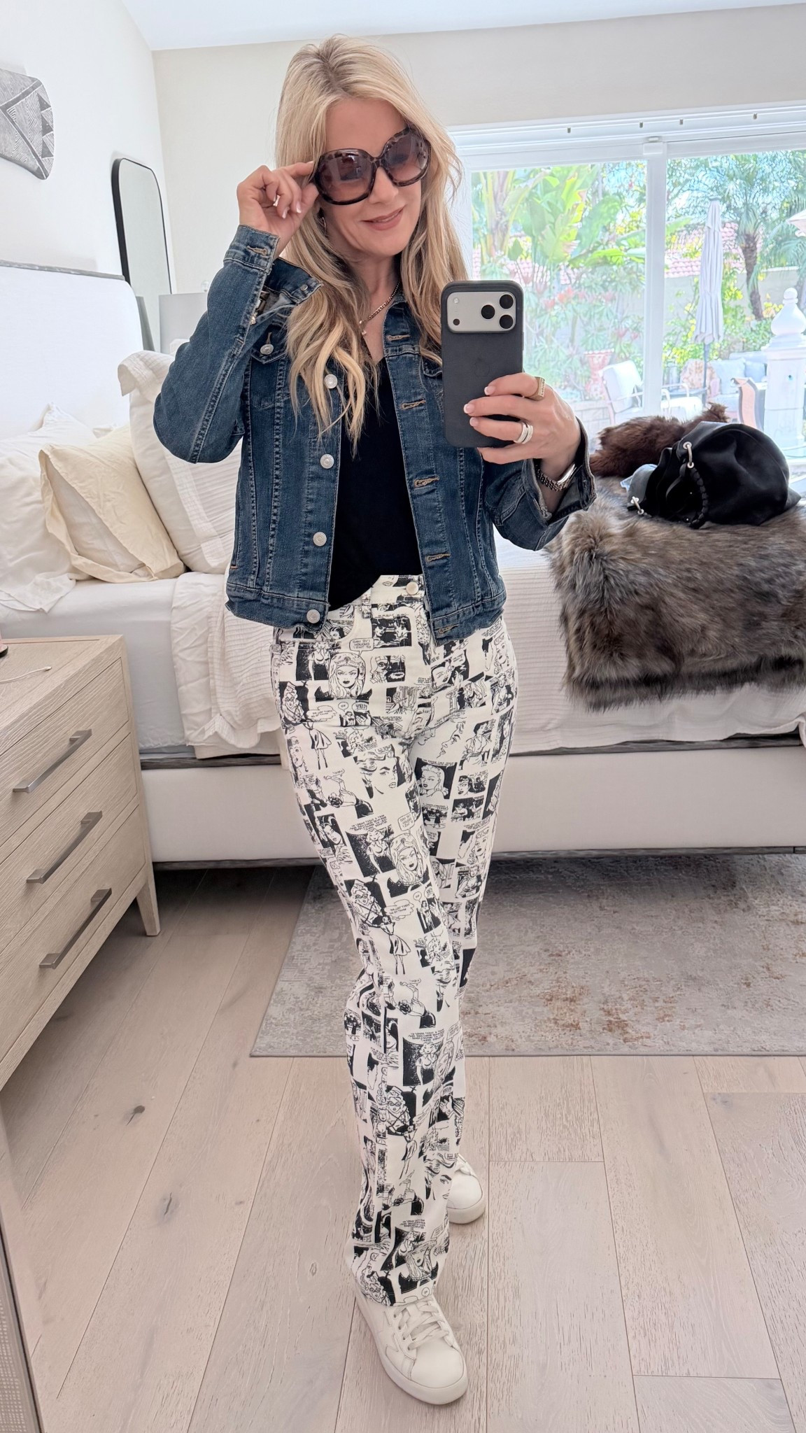 Feeling these comic newsprint Reformation jeans today…they’re so much fun!  

#LTKdayinmylife