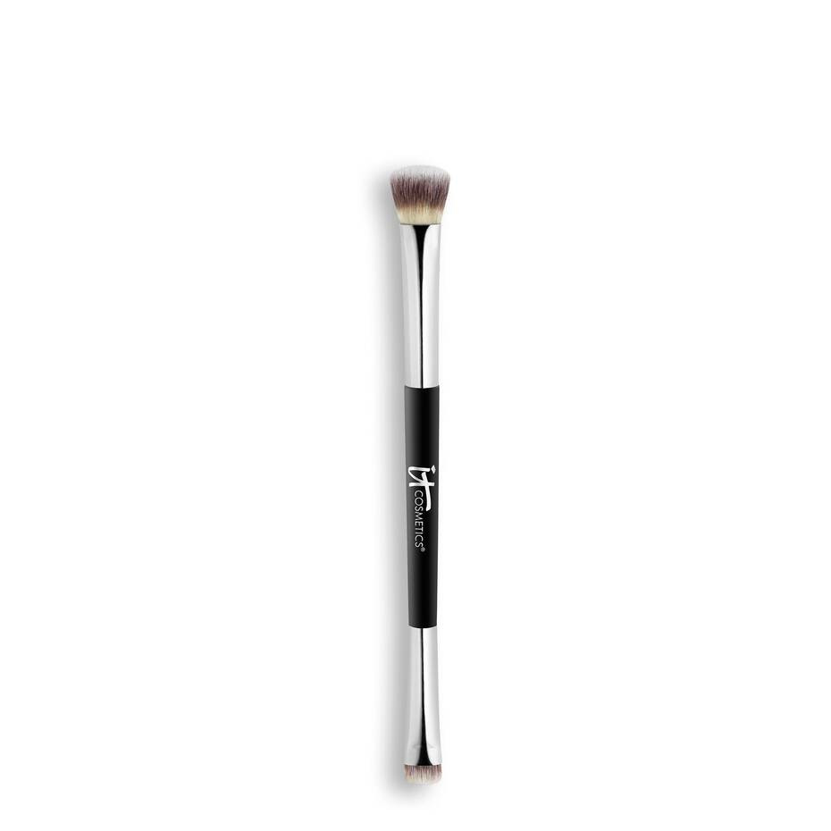 Heavenly Luxe™ No-Tug™  Dual Eyeshadow Brush #5 | IT Cosmetics (CA)