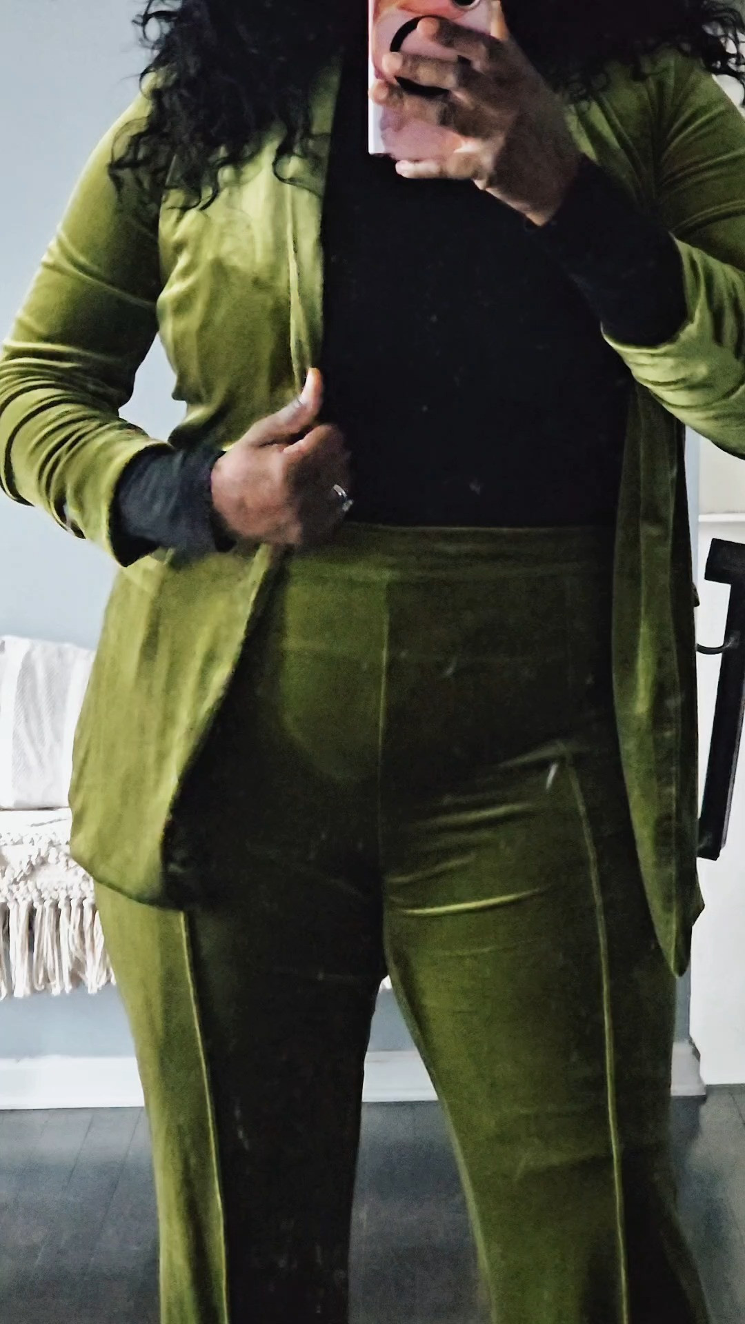 Soft texture. Easy fit. Quiet confidence.
This velvet set is one of those “throw it on and feel good” outfits.
Everything linked here 🤍 

 #LTKOver40 #LTKMidsize #LTKFindsUnder100