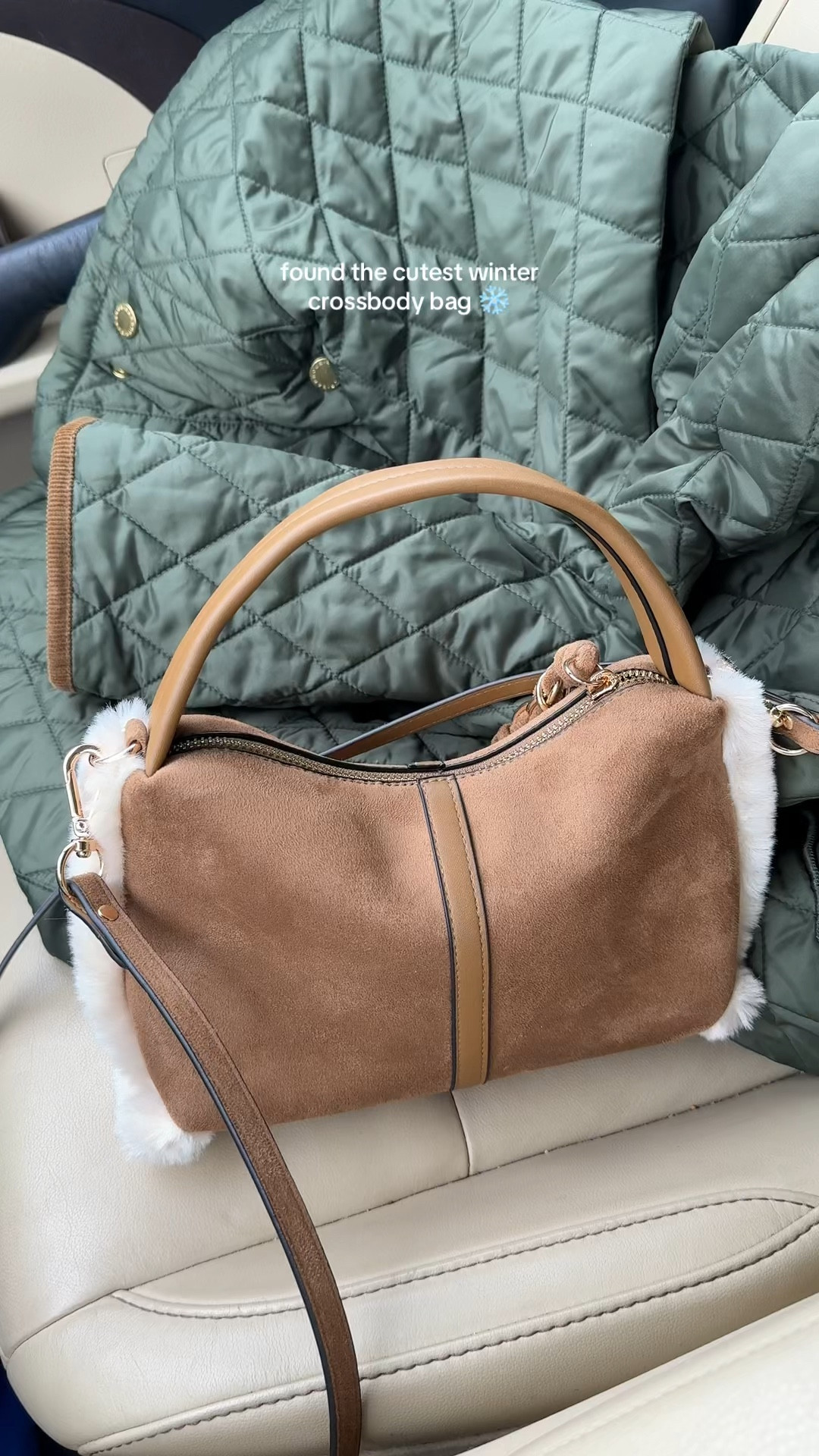 Perfect size to fit your phone, wallet, keys, lipgloss and more! 

Obsessed with the high end looking details but affordable price  

#LTKootd #LTKmomlife #LTKHoliday