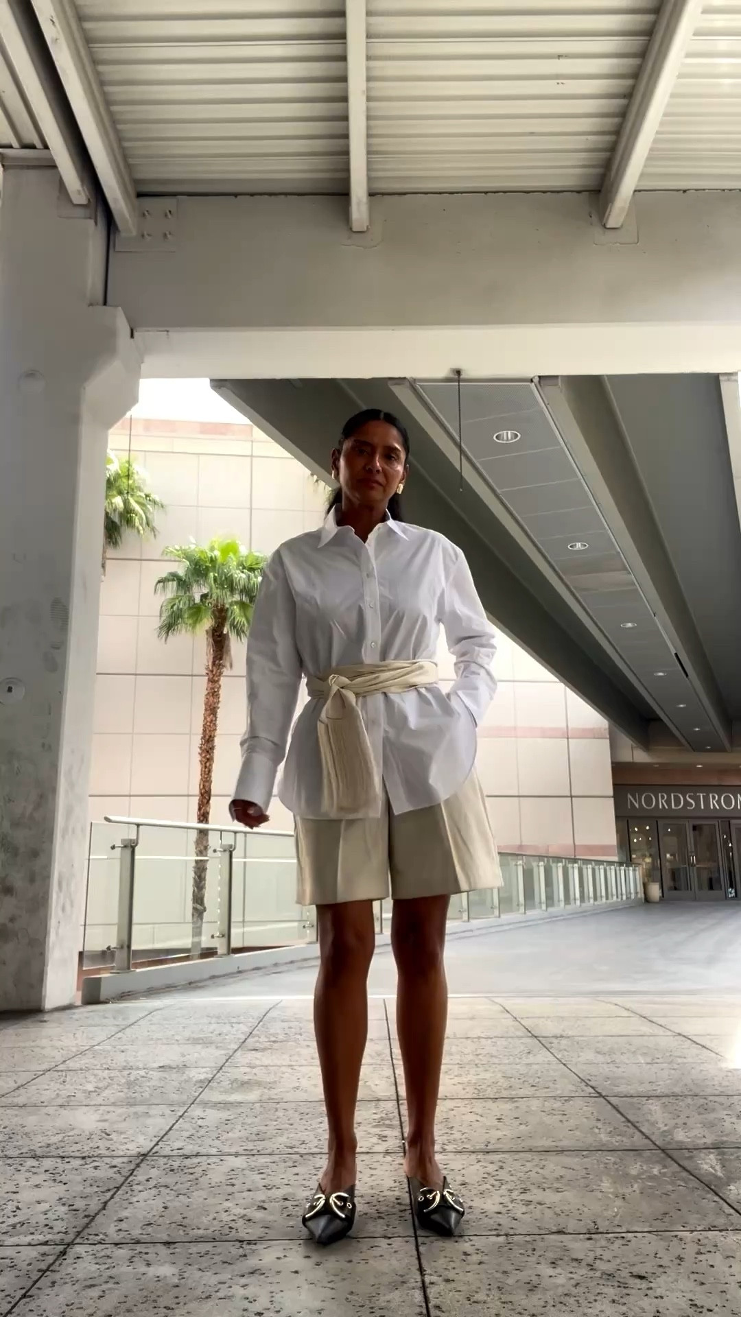 Work wear ootd! The top is Zara wearing a small. Shorts are old. 