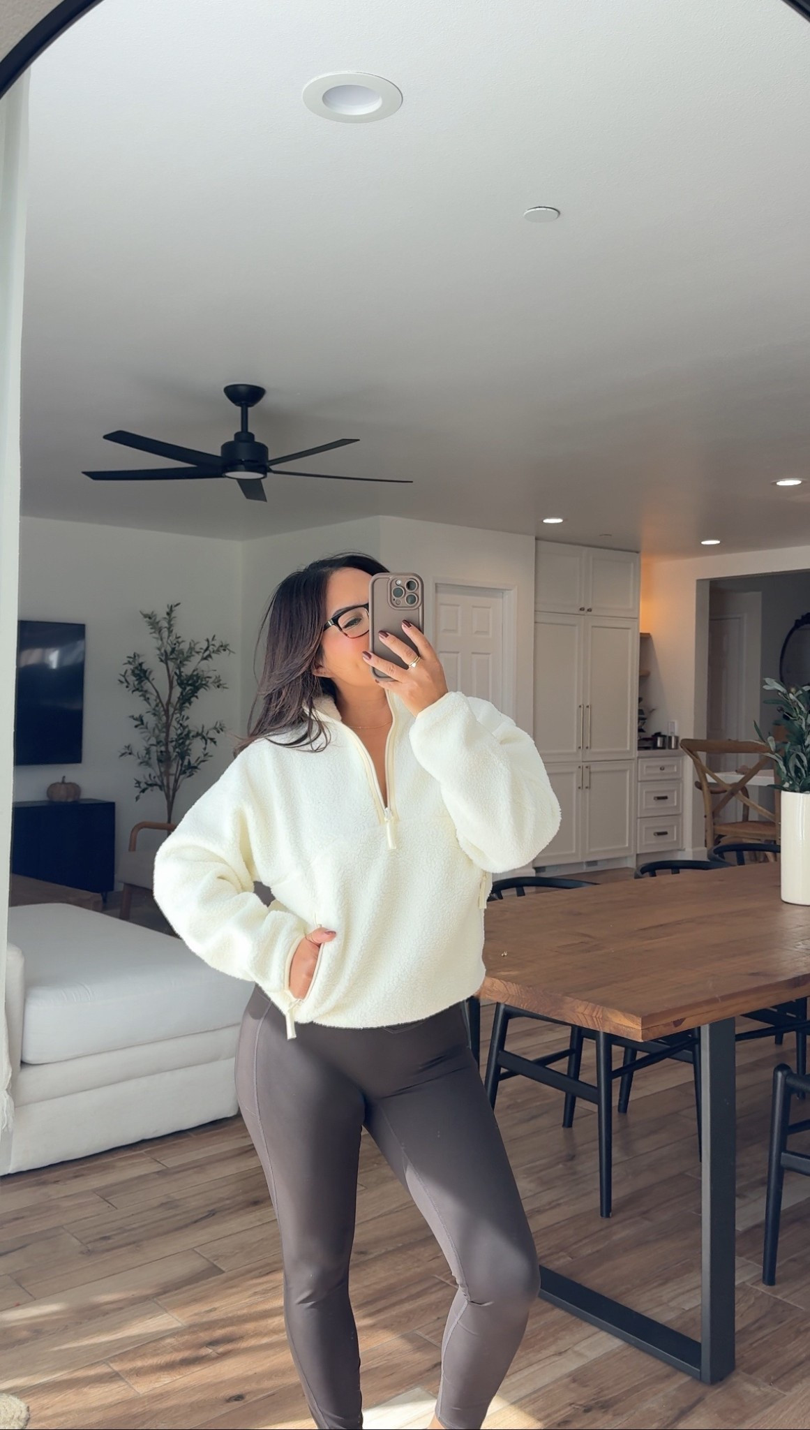 Fleece Sherpa pullover in beige size small 

#LTKFindsUnder50 #LTKPetite