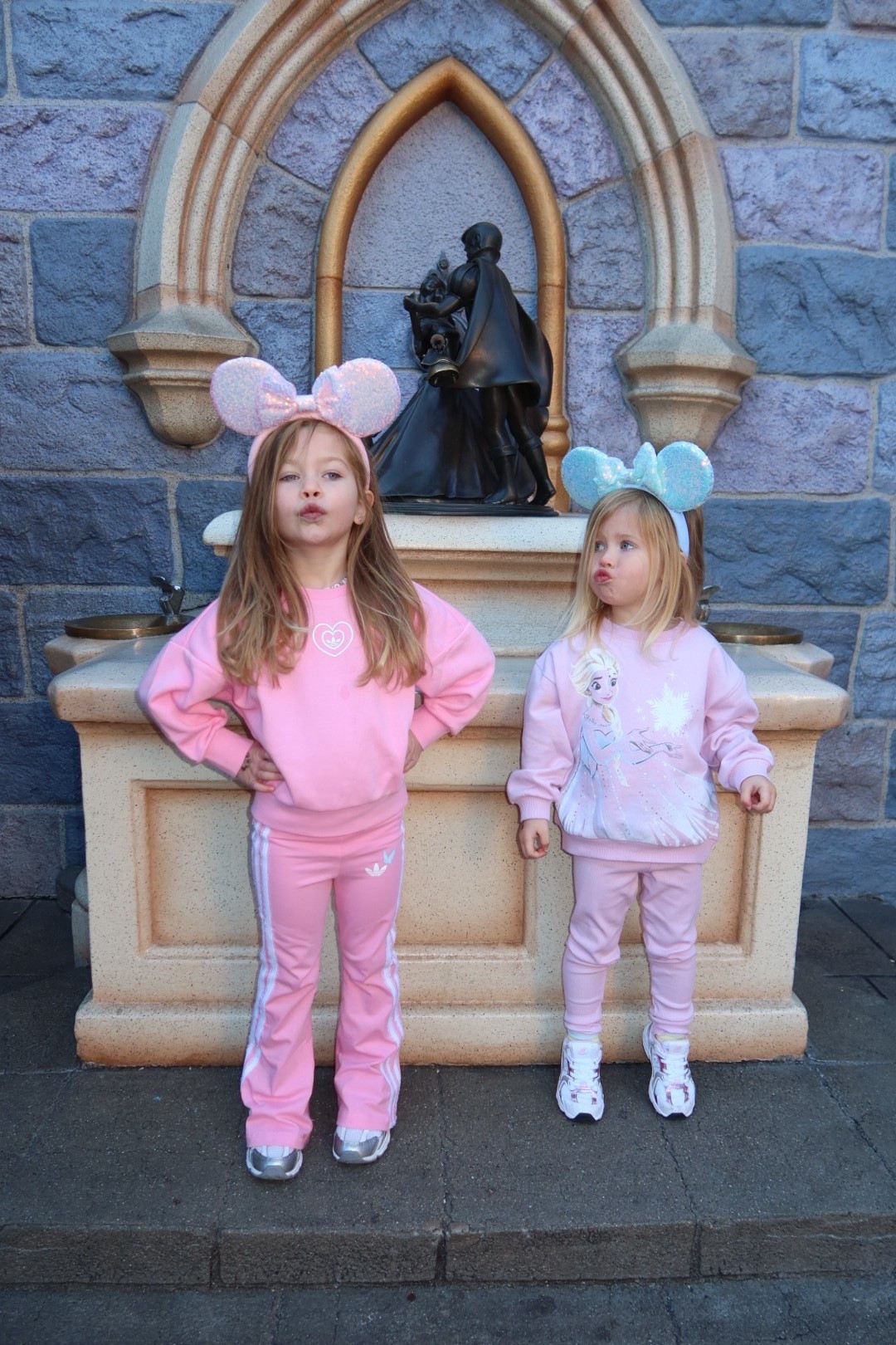 Toddler girl Disneyland outfits



#LTKootd #LTKTravel #LTKKids