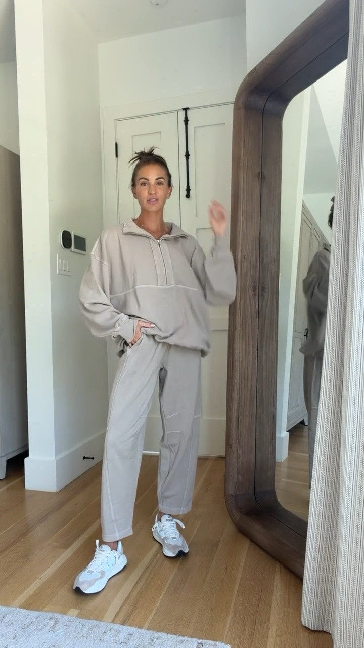 Nothing makes me happier than a cozy set like this 😍 on sale and perfect for all things fall, mom life, and travel! 🤎

#LTKootd