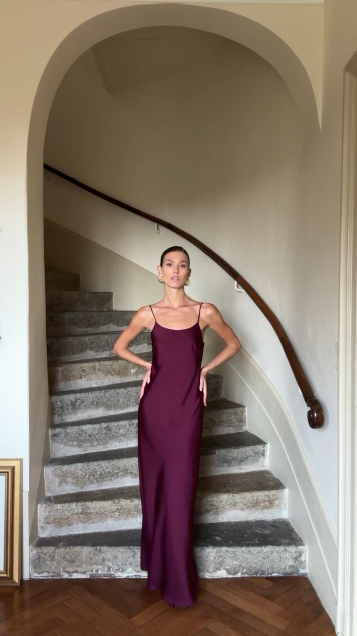 Plum silk dress for a romantic date 🍇🤍 

#LTKpartywear #LTKdatenight #LTKspring