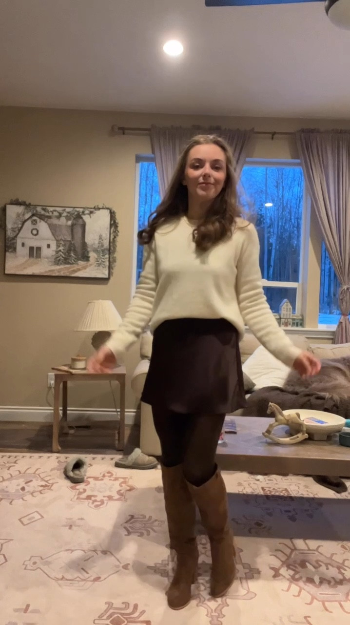 A quick dance mom ootd 

#LTKWatchNow #LTKHoliday #LTKSeasonal