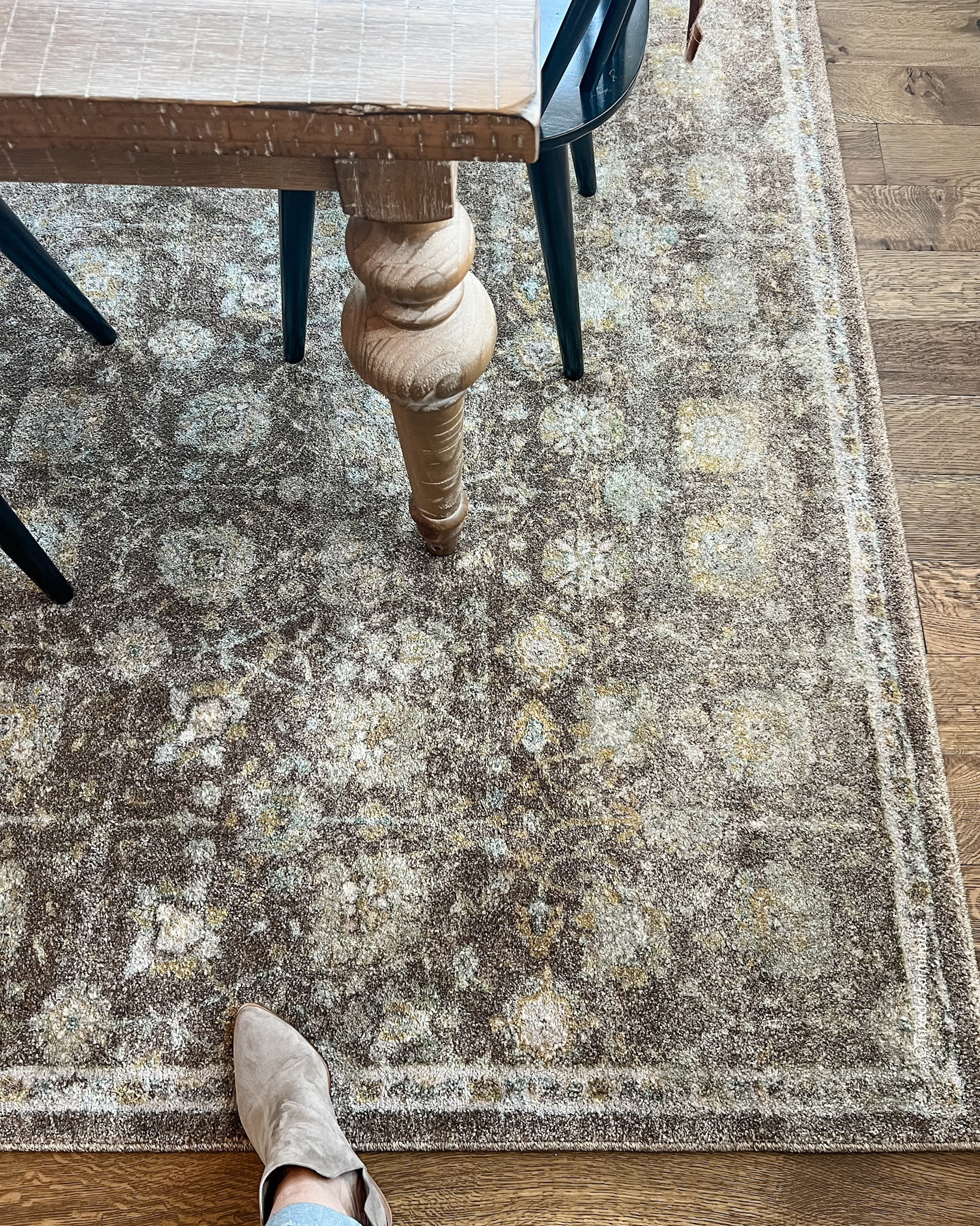 There are so many great deals on the @Wayfair Black Friday Sneak Peek Sale, with up to 70% off in many categories, plus FAST shipping! Many big ticket items in my home are from Wayfair, including my dining room table and chairs and three Loloi rugs that coordinate perfectly. What are you shopping for??

#wayfairpartner #wayfair

#LTKSaleAlert #LTKHoliday #LTKHome