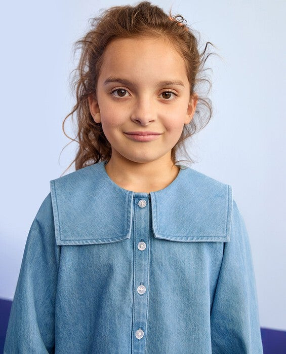 Girls' Light-Medium Wash Long Sleeve Denim Button Up Shirt in 100% Cotton Chambray - Size Big Kids 8 by Hanna Andersson | Hanna Andersson