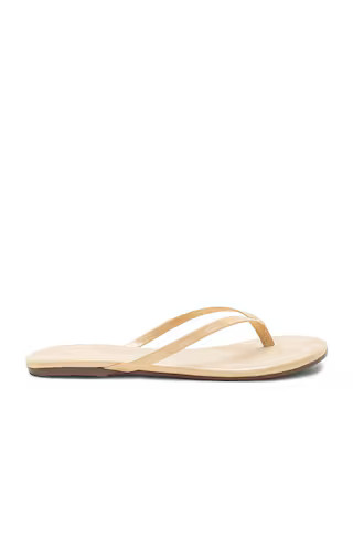SANDALS
                    
                    TKEES | Revolve Clothing (Global)