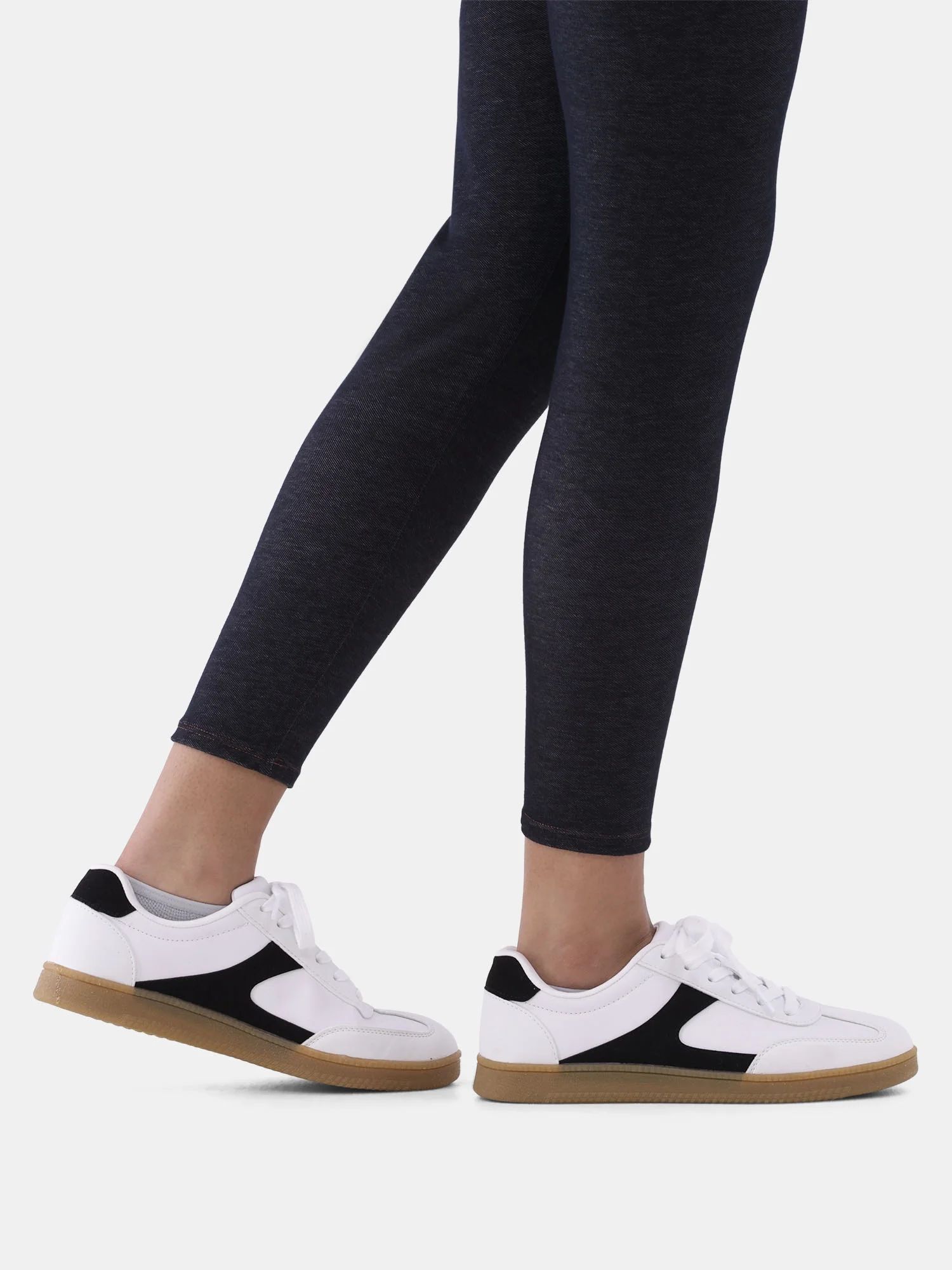 No Boundaries Women's Sport Casual Sneaker | Walmart (US)