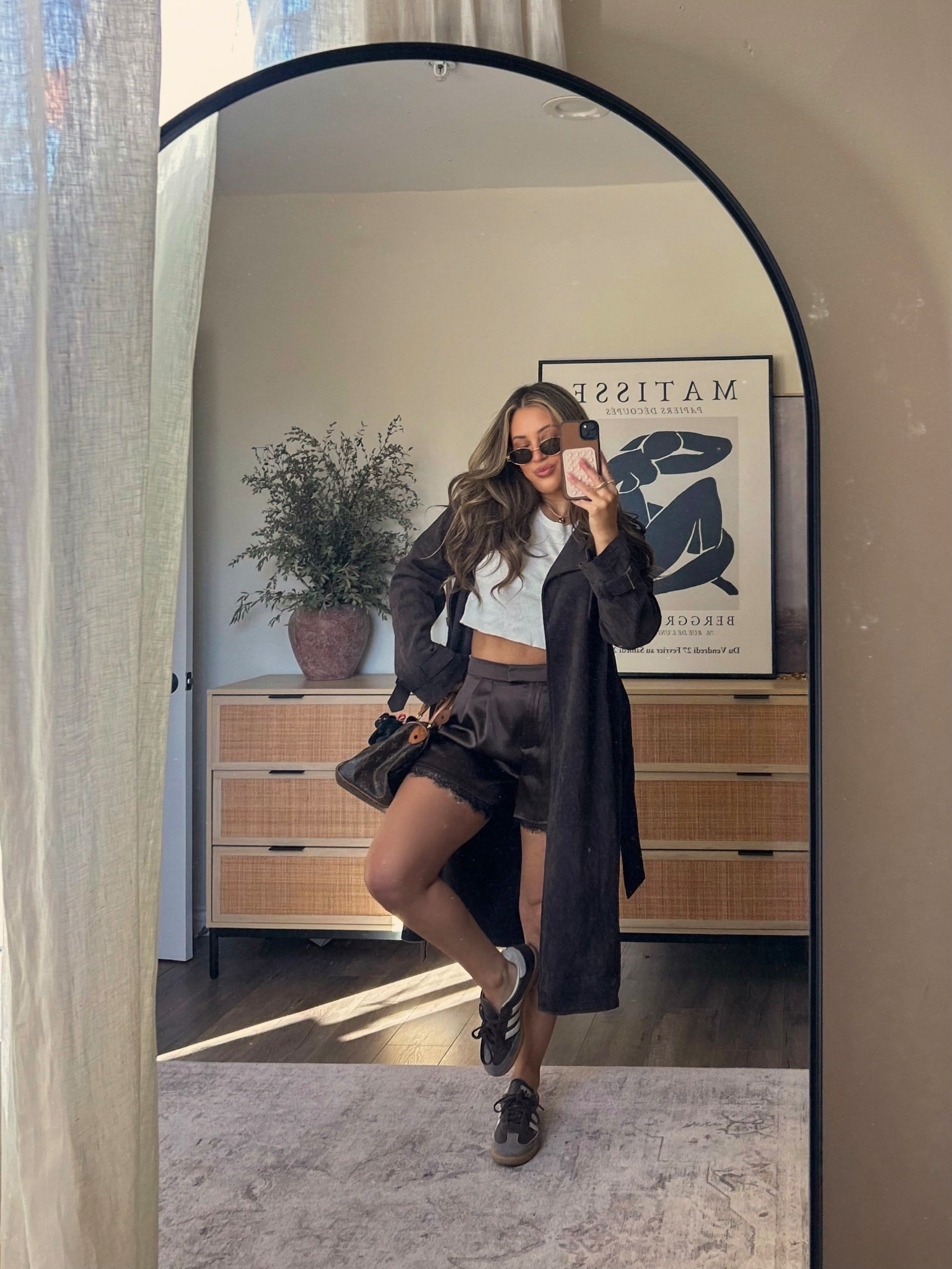 Brown lace shorts outfit 

#LTKootd