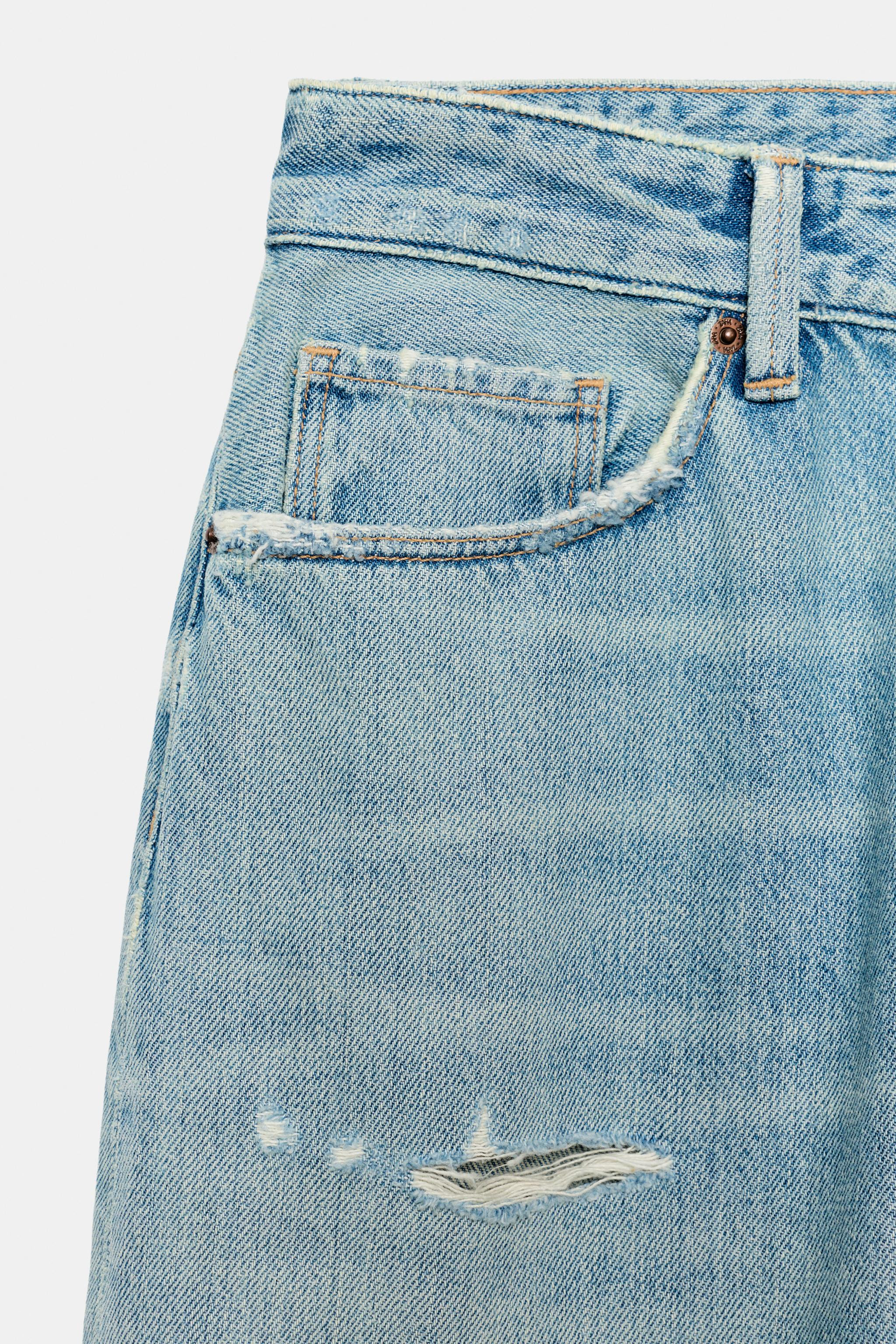 Mid-rise bermuda shorts with belt loops and five pockets. Ripped detailing. Raw hem. Front zip an... | Zara US