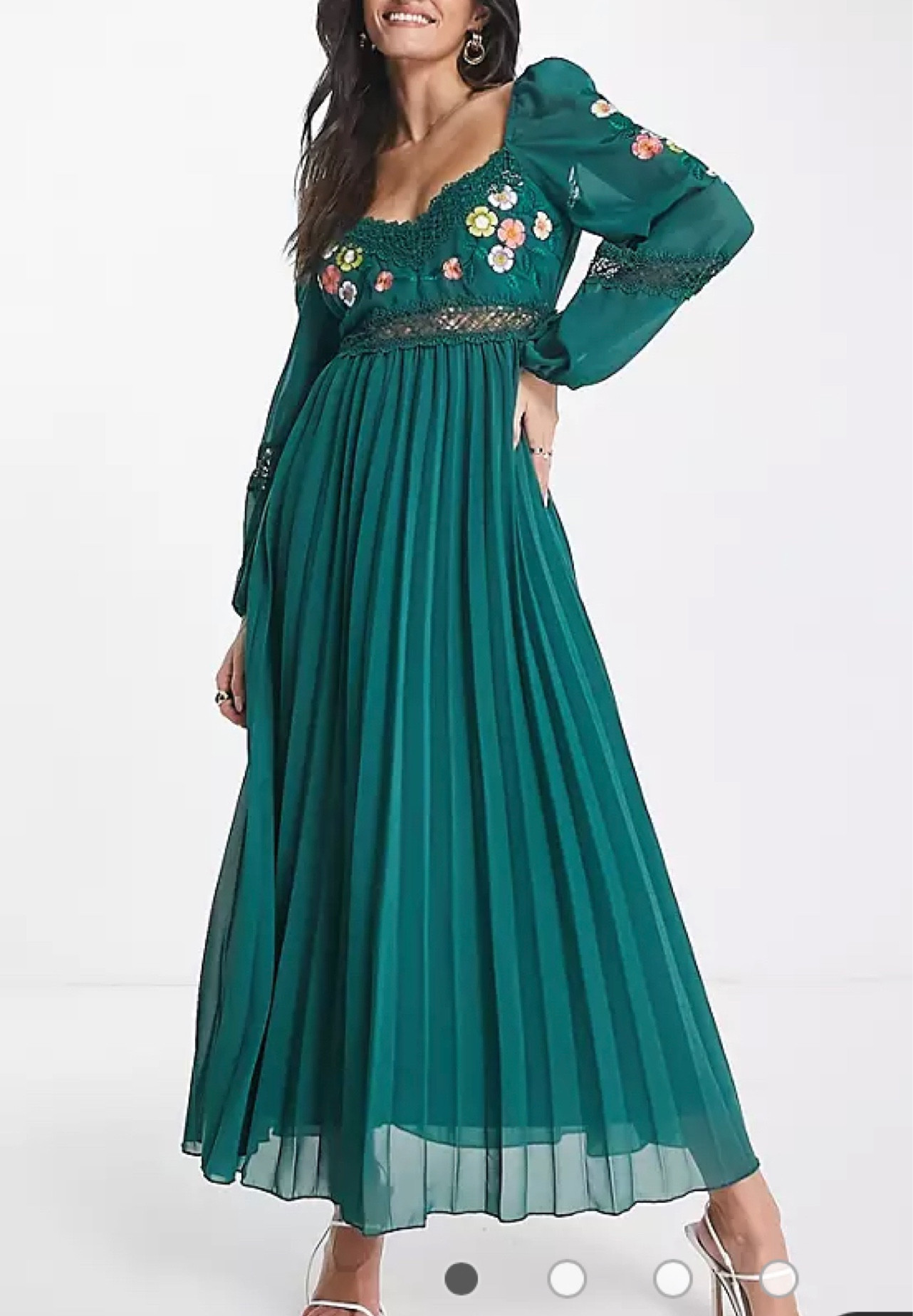 Would be pretty for a fall wedding! Currently on sale under $60! 

Wedding guest dress
Fall wedding 


#LTKwedding #LTKFind #LTKunder100