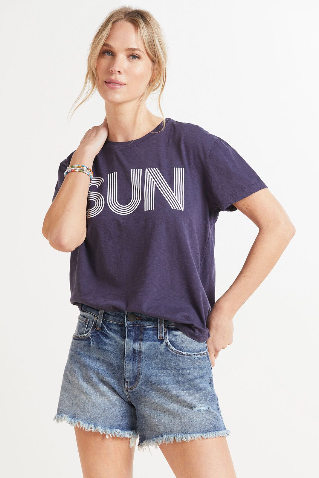 SUNDRY Sun Tee | EVEREVE | Evereve