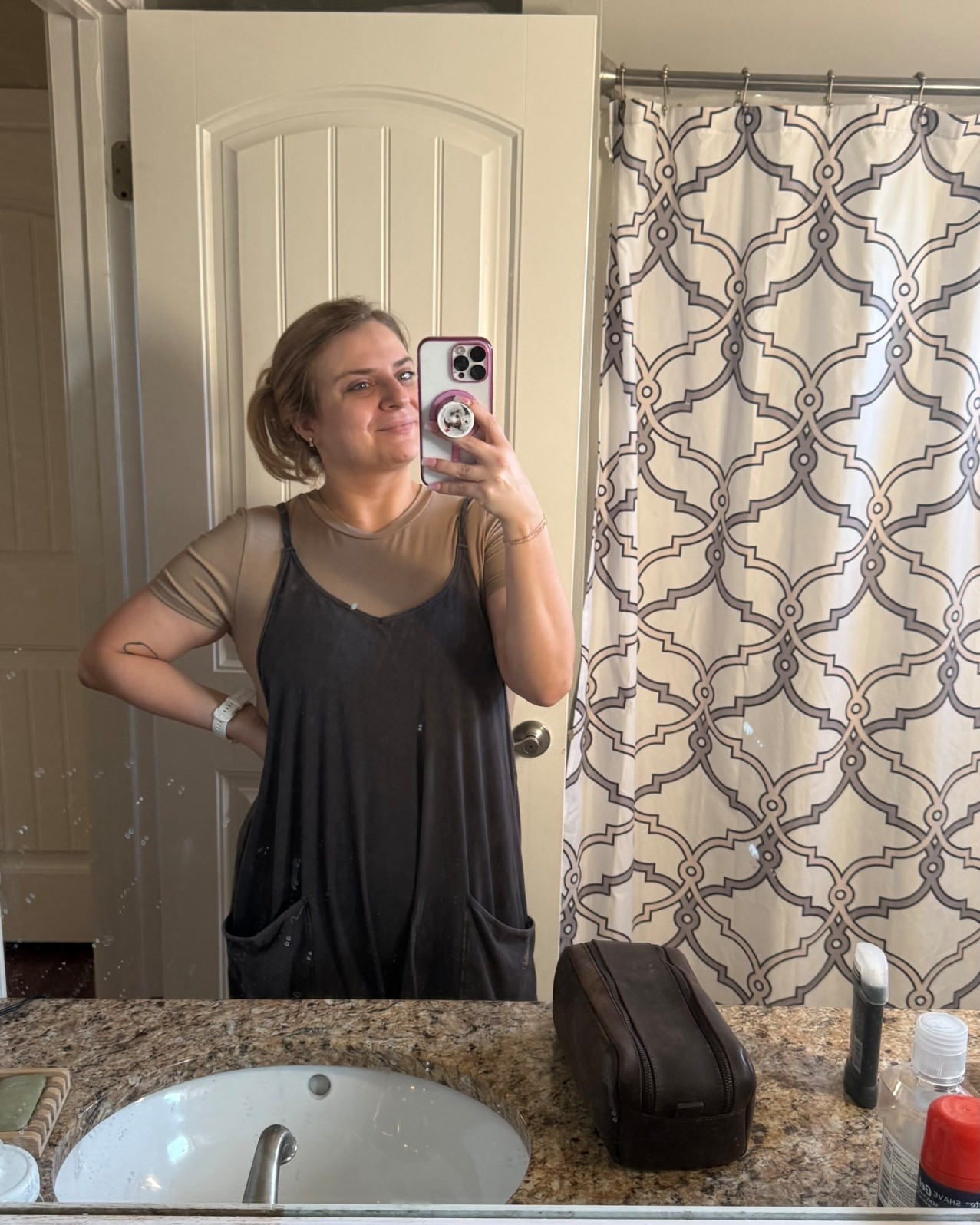 Cute casual fit for lounging or travelingg

#LTKTravel #LTKootd #LTKMidsize