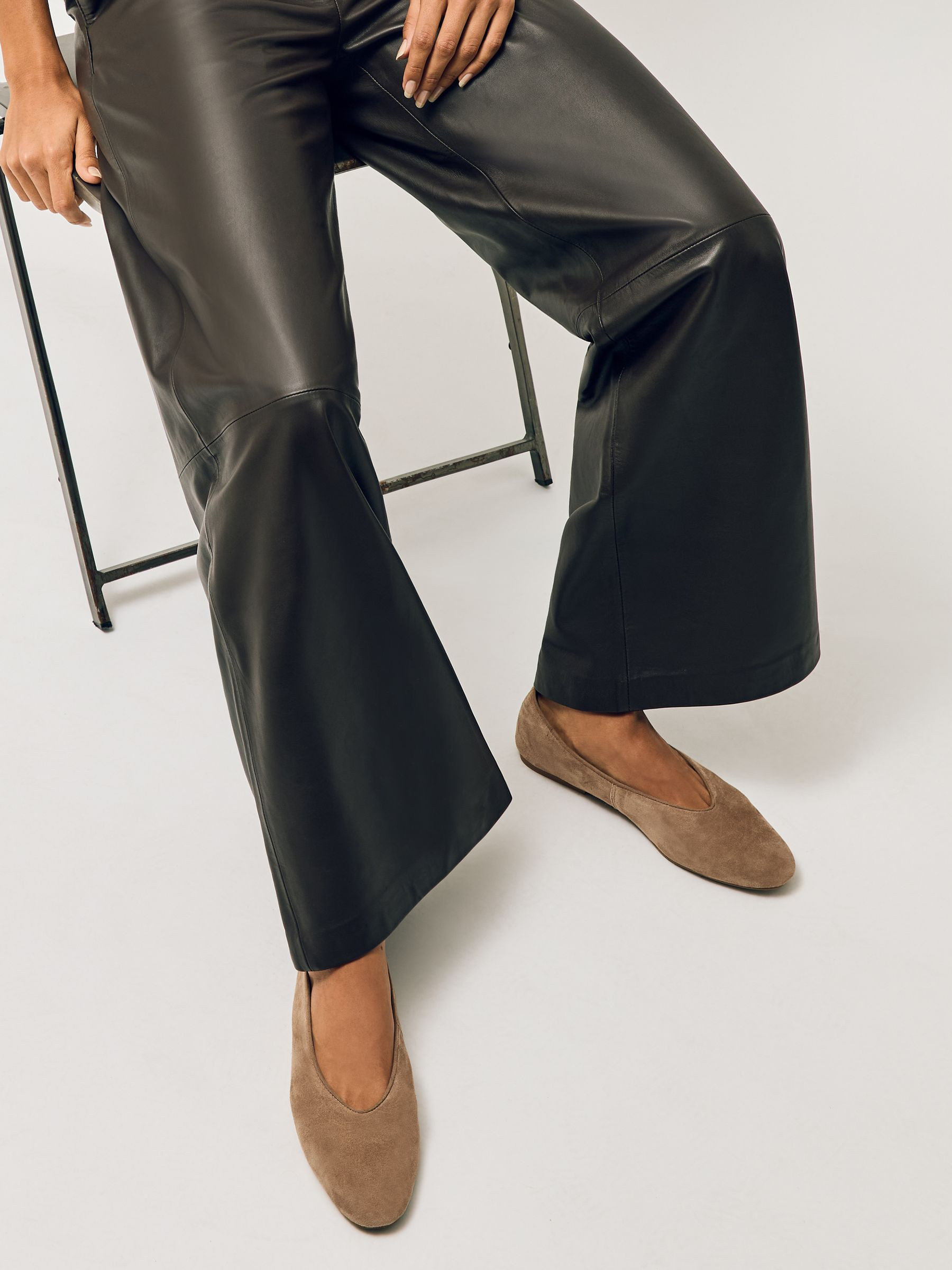 Reiss Leather Rounded-Point Toe Ballet Flats in Taupe - REISS | Reiss UK