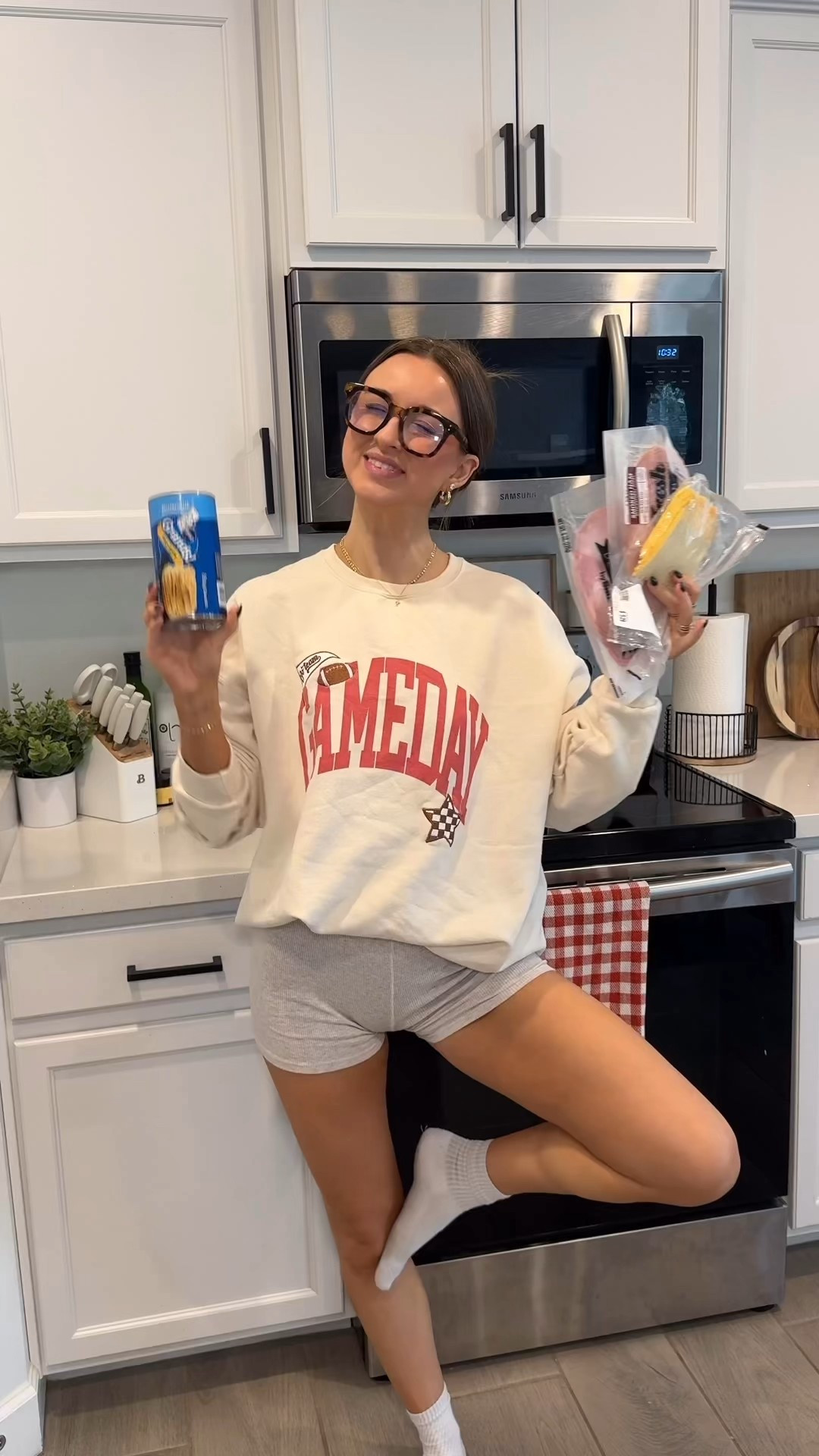 Outfit links ✨ use code nicole15 for my sweatshirt 

#LTKFindsUnder50 #LTKFindsUnder100