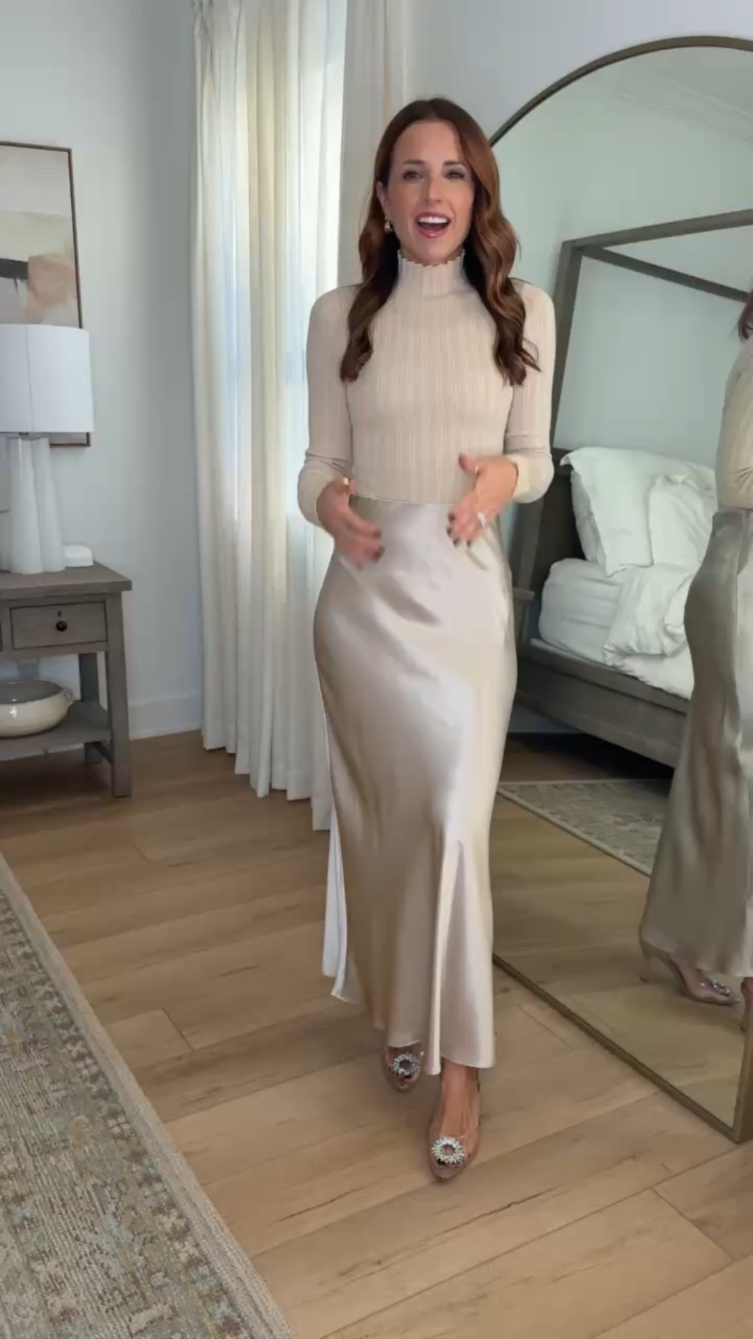 Holiday party outfit. Christmas party outfit. I love the washable silk skirts from Quince! I own the mini and midi version and had the try this gorgeous maxi! I love that you can wash these! XS in skirt and cashmere blend bodysuit. @onequince #quincepartner


#LTKHoliday #LTKSeasonal #LTKootd