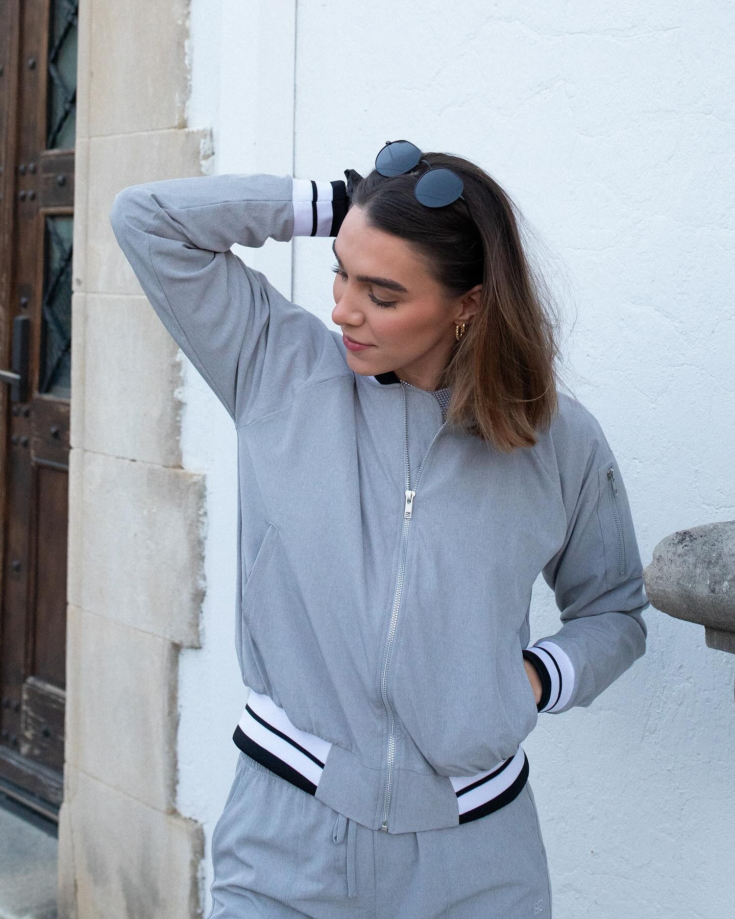 Something about an @albionfit bomber & jogger set.. 🖤 100% my new favorite travel set!! 
 
https://links.albionfit.com/amberlynndaughtrey8xo
#albionaffiliate

•
Bomber - https://rstyle.me/+c1JMz_VOaRHtqpu9n0itHw
Top - https://rstyle.me/+qyTCHAawwmvAFiehXKi2bw
Joggers - https://rstyle.me/+JqpJIHlrRZnpRroApSk_TA
•
•
•
•
#ootd #albionfit 
#fashioninspo #afordablefashion #fashionlovers #outfitoftheday #fashionweek #fashionaddict #fashionistas #fashiongram #fashionstyle #fashionable #fashionista #style #ootdfashion #instadaily #albionlifestyle #joggers #bomber