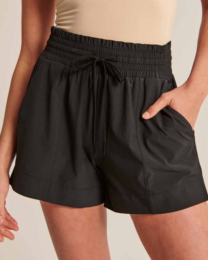 Traveler Shorts | Abercrombie & Fitch (US)