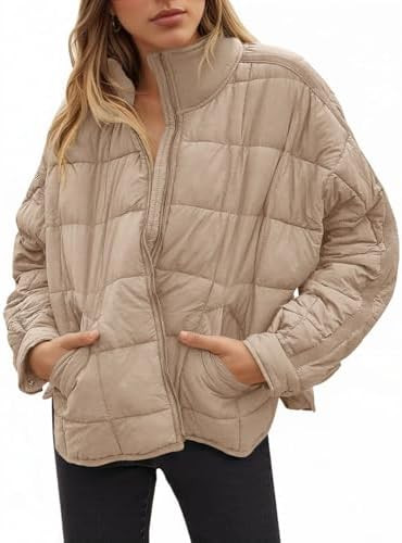 Aiopr Women's Oversized Lightweight Down Coat Long Sleeve Zip Packable Short Puffer Jackets | Amazon (US)