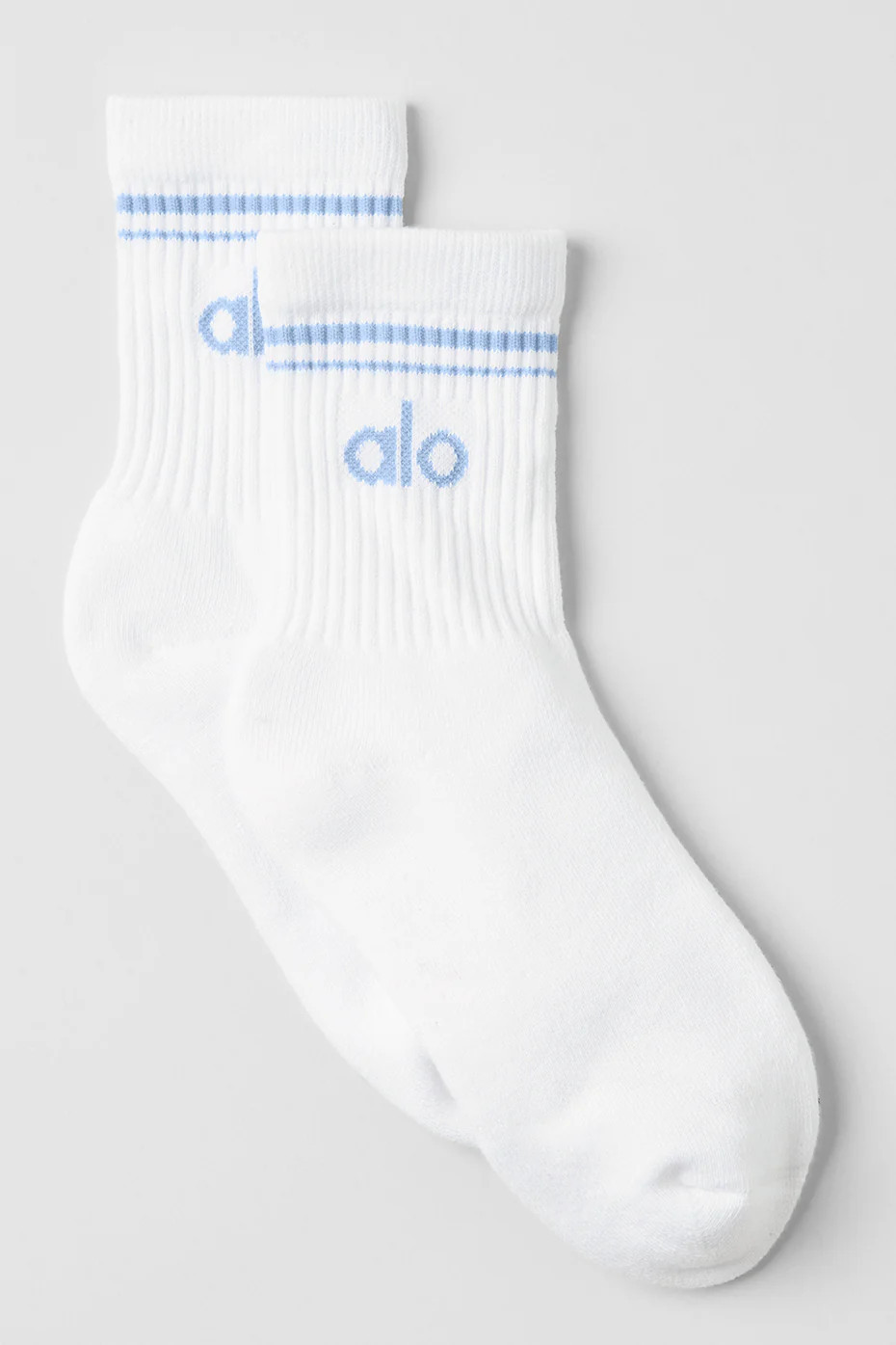 Alo YogaÂ® | Half-Crew Throwback Socks in White/Seashell Blue, Size: Small | Alo Yoga (US)