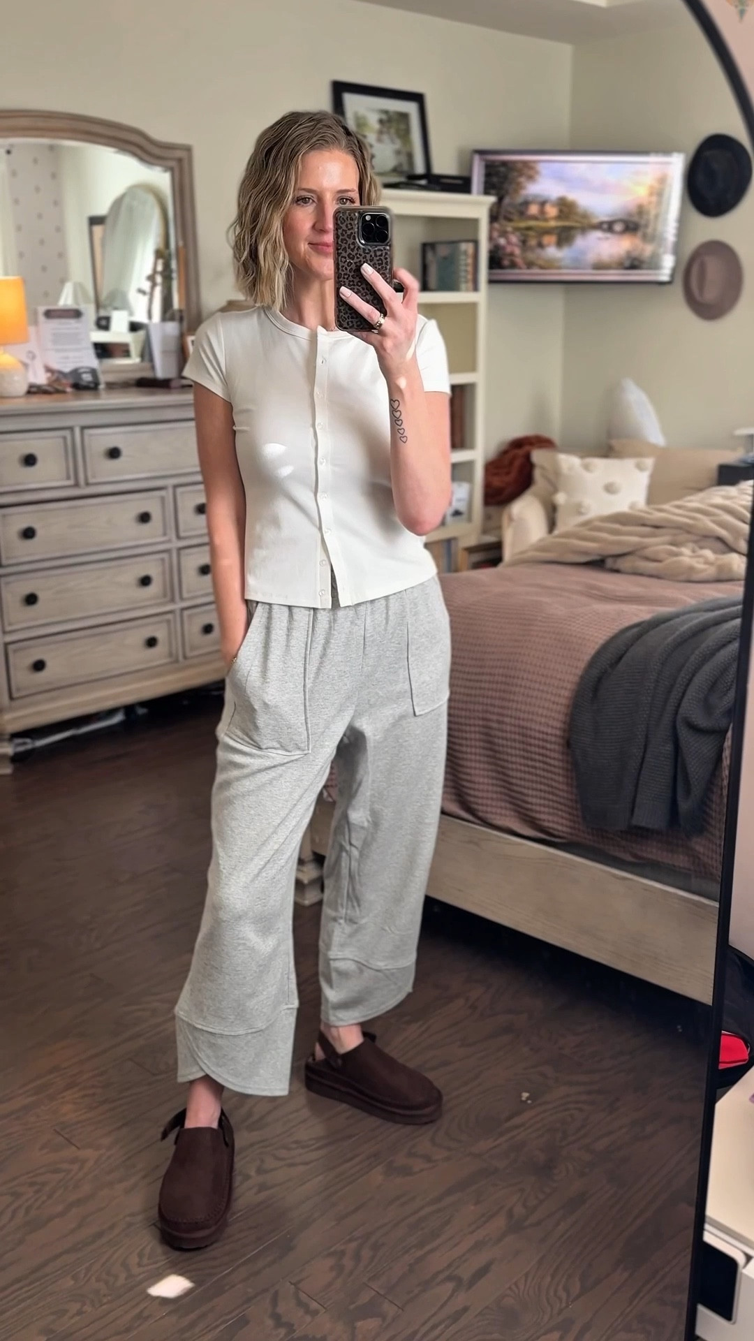 Basics but better! Realistic mom ootd. Comfy but still feels put together. These pants are comfy & basic in the best way. This is the kind of sweatpant I get so much use out of but in an updated version that makes them feel cute. Available in more colors.

Mom outfit Inspo, comfy mom outfits, school drop off outfit, errands outfit, casual basics, clogs, sweats

#LTKgrwm #LTKmomlife #LTKootd