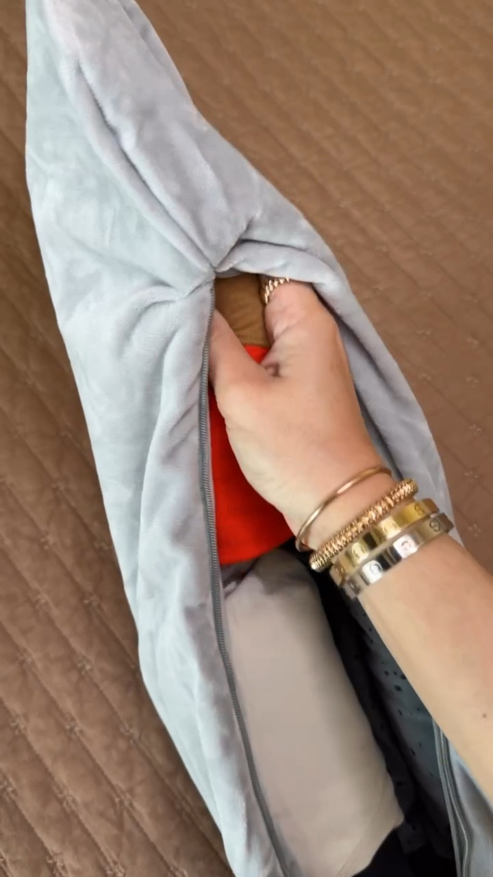 Amazon Travel Stuffable Neck Pillow