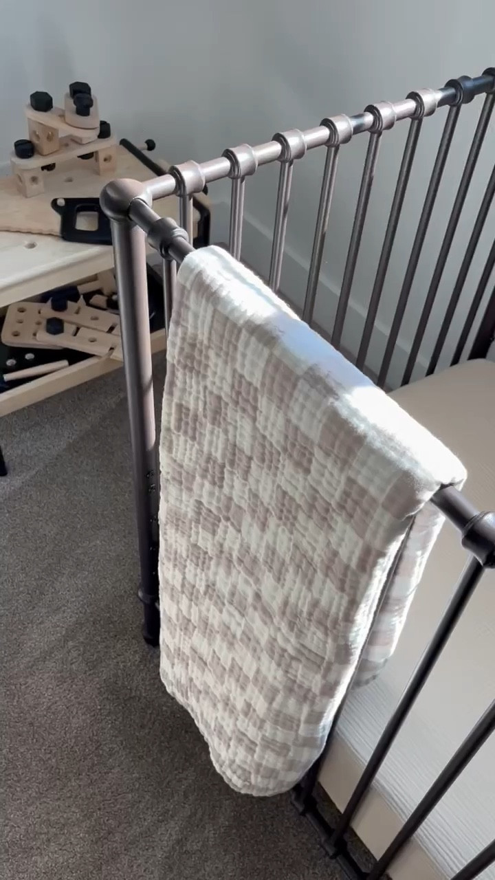 H O M E / new bedding for baby boy’s little man cave

Amazon | Nursery | Crib | Neutral Muslin Bedding | Taupe Checkered Quilt | Beige Sheets

#LTKhome #LTKcanada #LTKbaby