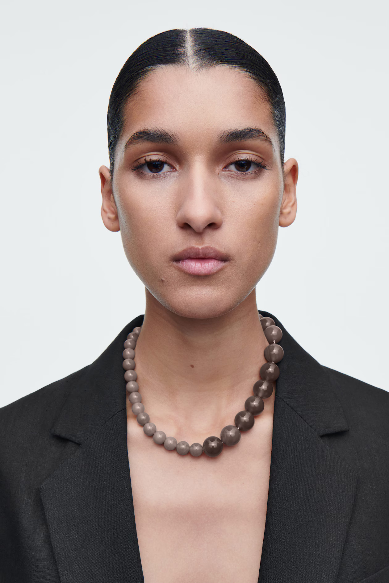 IRREGULAR AGATE NECKLACE - GREY | COS (EU)