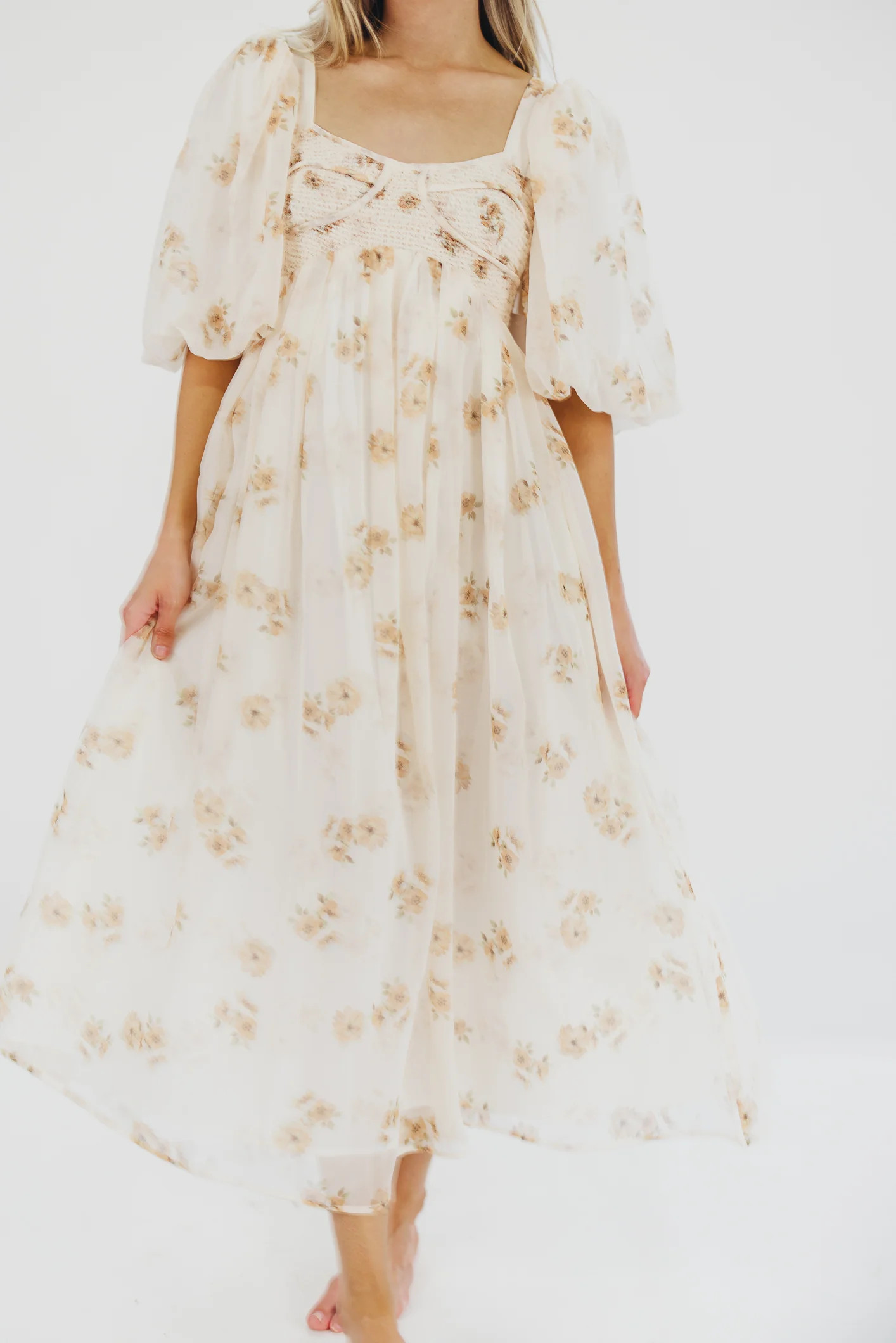 Harlow Maxi Dress in Taupe Floral - Bump Friendly & Inclusive Sizing ( | Worth Collective