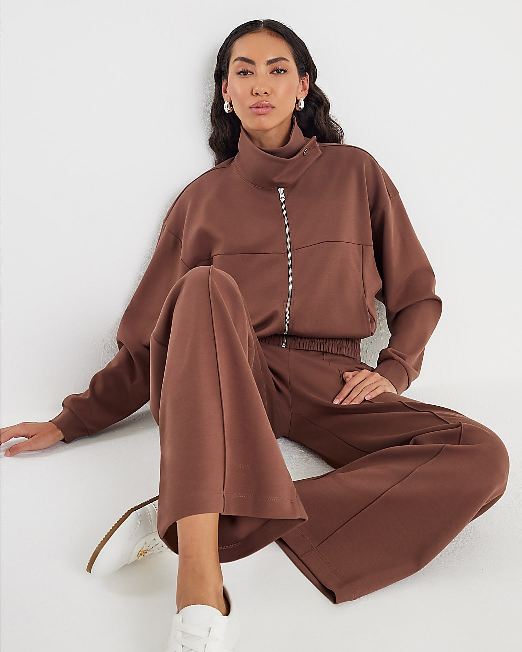 Brown Wide Leg Pintuck Joggers | River Island UK & IE