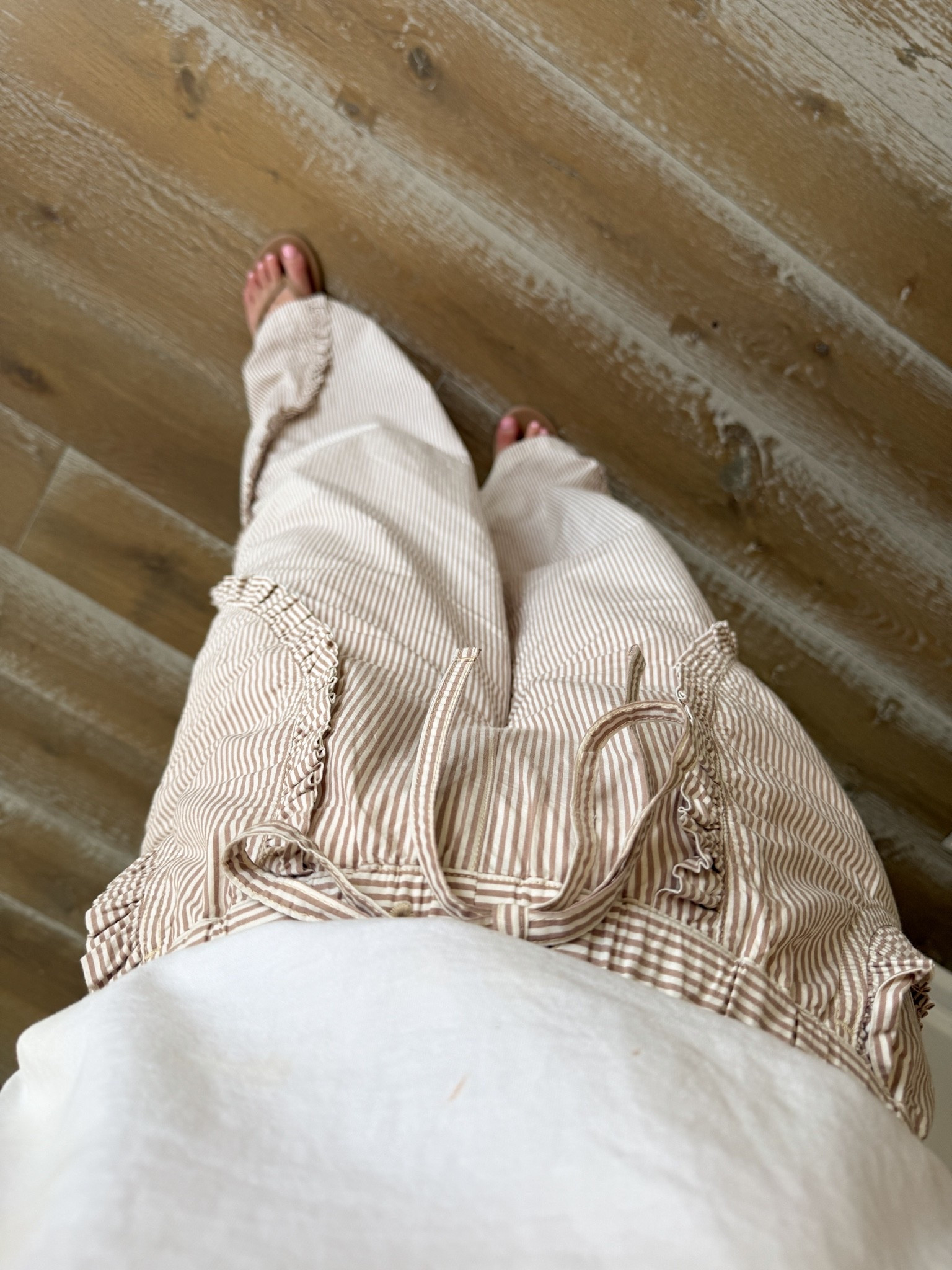 Striped pants with ruffle details! Perfect for warm weather ☀️

I sized down to an xs! Comes in tall sizes as well.

#LTKootd #LTKTall #LTKWorkwear