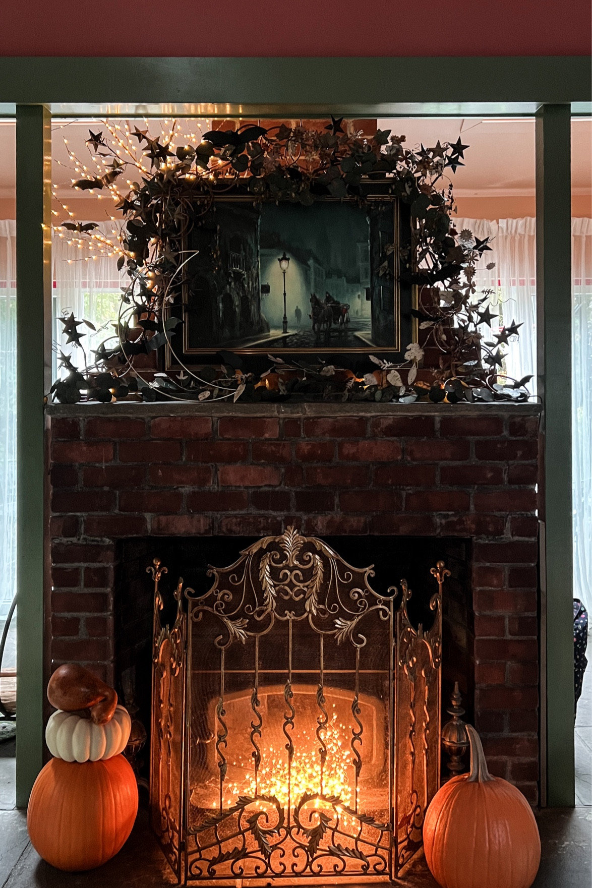 My Halloween mantlescape 2024

#LTKSeasonal #LTKHome #LTKHalloween