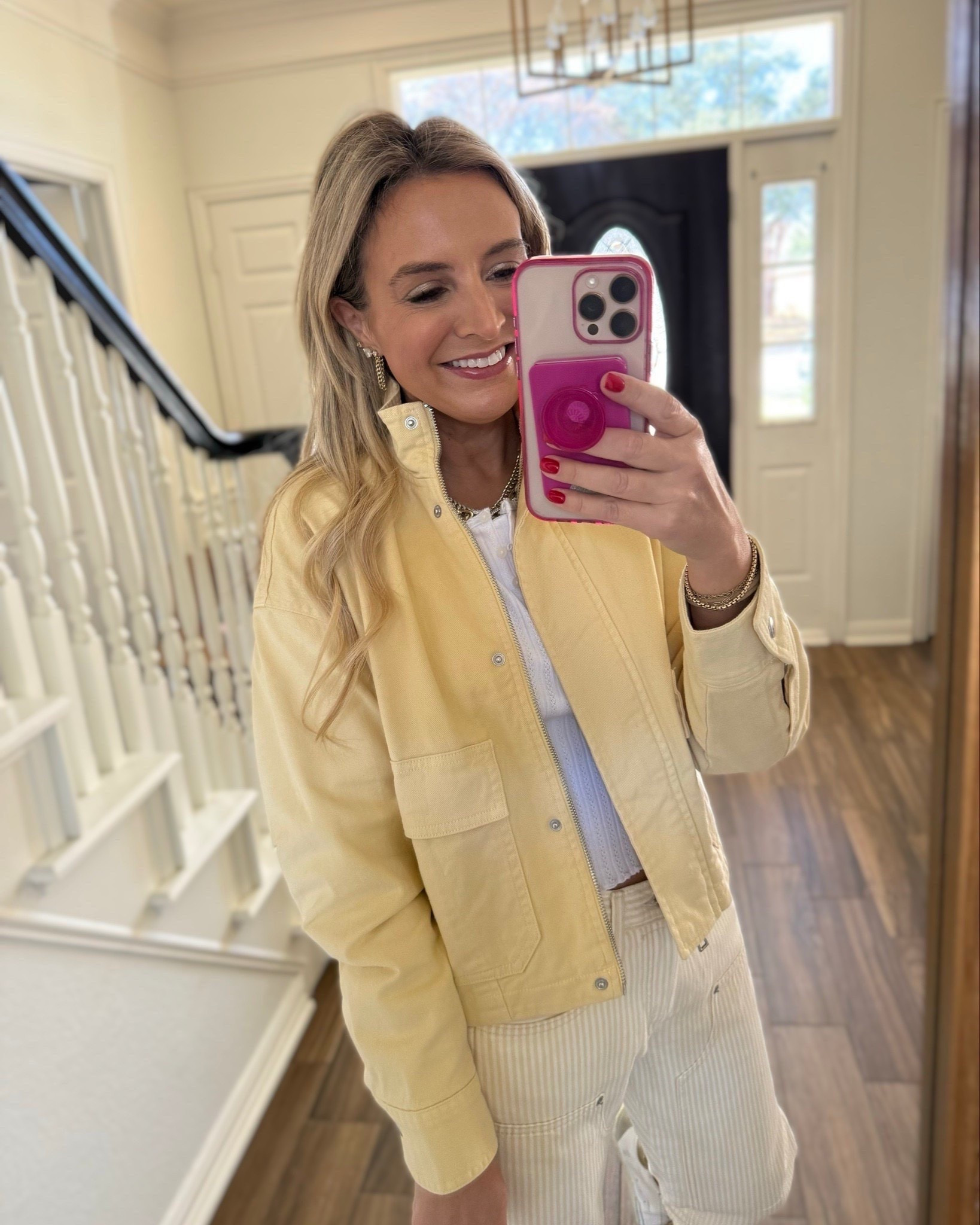 Target Thursday for the Win! I’m wearing an extra small in the jacket and the top and the jeans are a size 2



#LTKdayinmylife #LTKSeasonal #LTKootd