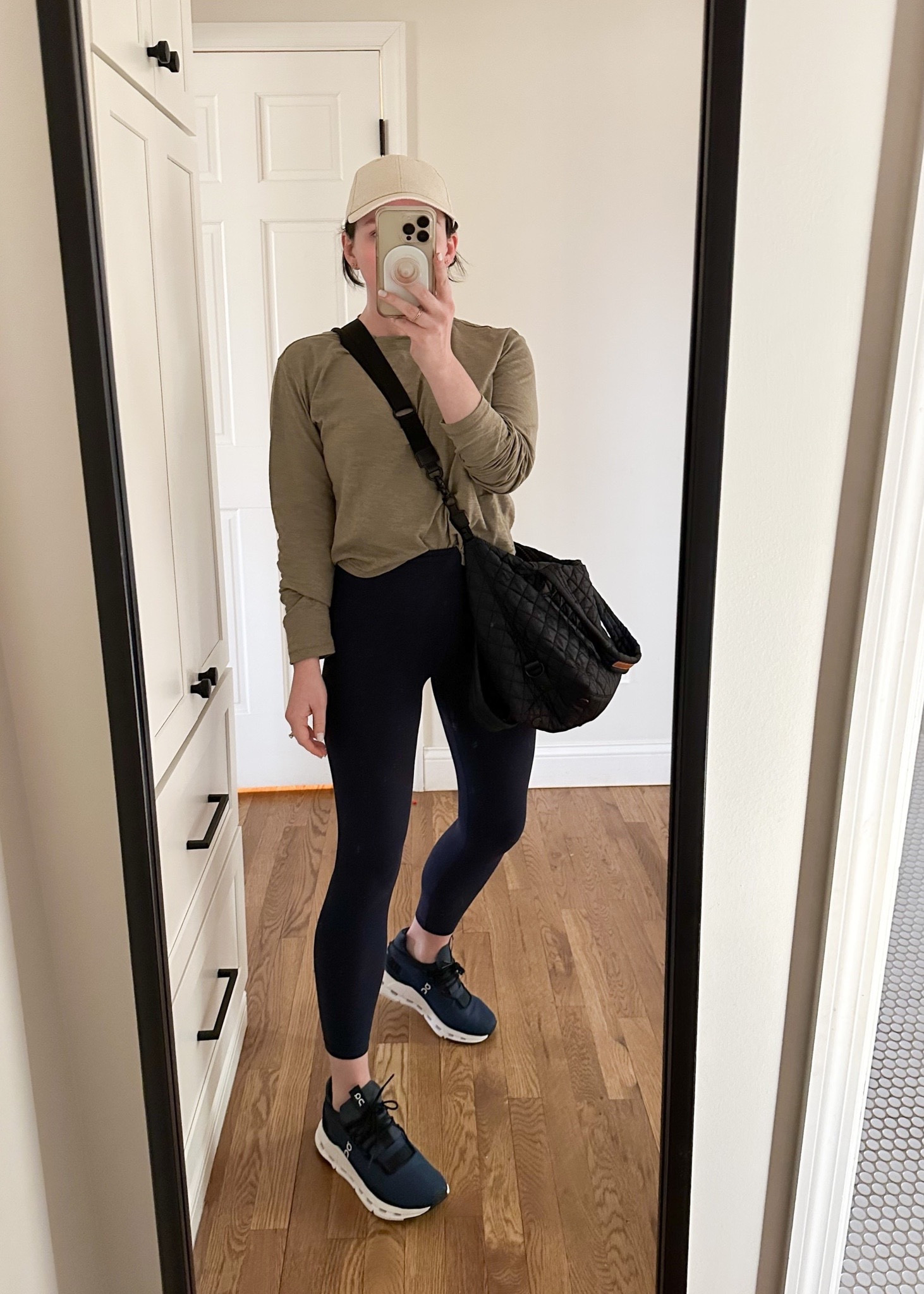 mom outfit

black leggings
comfy cloudnova sneakers
quilted crossbody bag
neutral hat
long sleeved shirt

#LTKstyletip #LTKFind #LTKfit