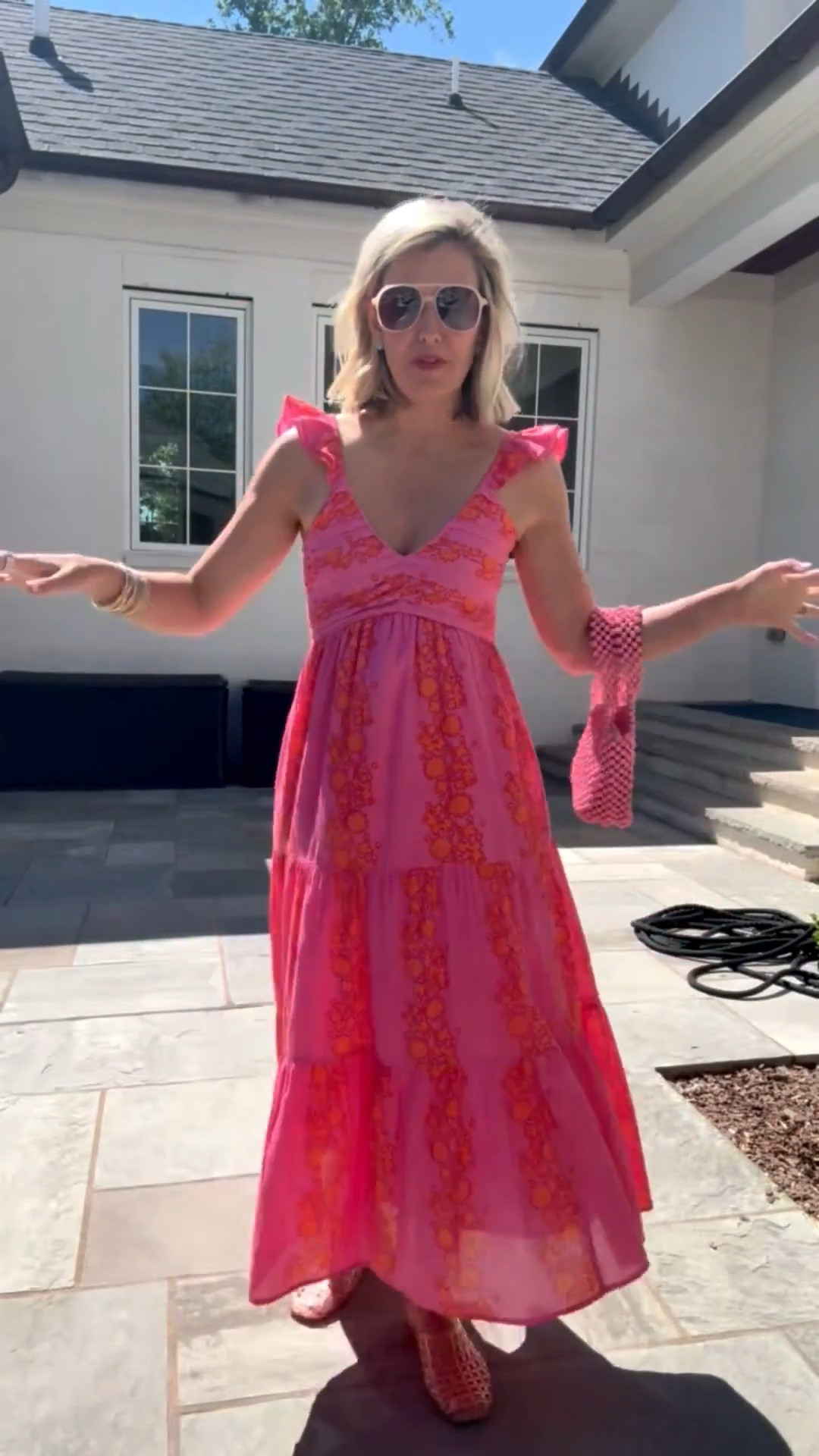 In love with this dress!! The colors are gorgeous and the fit is just so flattering. I’m in a size xs and 8 jelly. 

 *Use my code Catherine20 on A+B
 *Use code my Mixandmatchmadness on Loopy

#LTKdayinmylife #LTKmomlife #LTKOver40