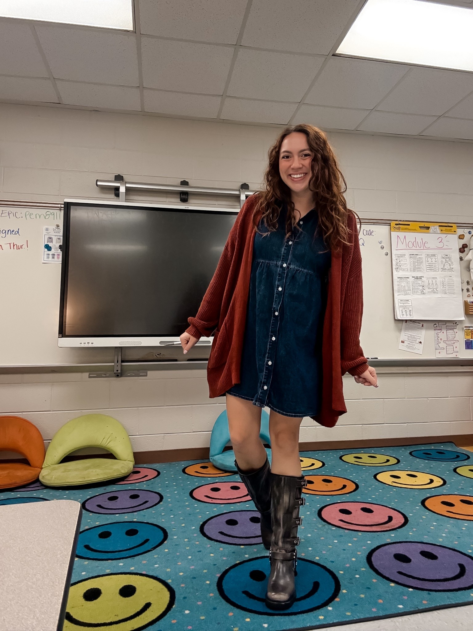 Teacher outfit, teacher style, teacher fashion, workwear, work clothes, dresses for work, Amazon style, winter boots

#LTKootd #LTKFindsUnder100 #LTKWorkwear