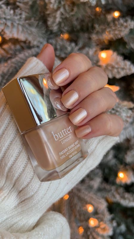 NYE nails 🪩🥂
This color is such a gorgeous neutral metallic shade! 
Nail polish | new years nails | New Year’s Eve nails | champagne nail polish


#LTKbeauty #LTKHoliday #LTKVideo