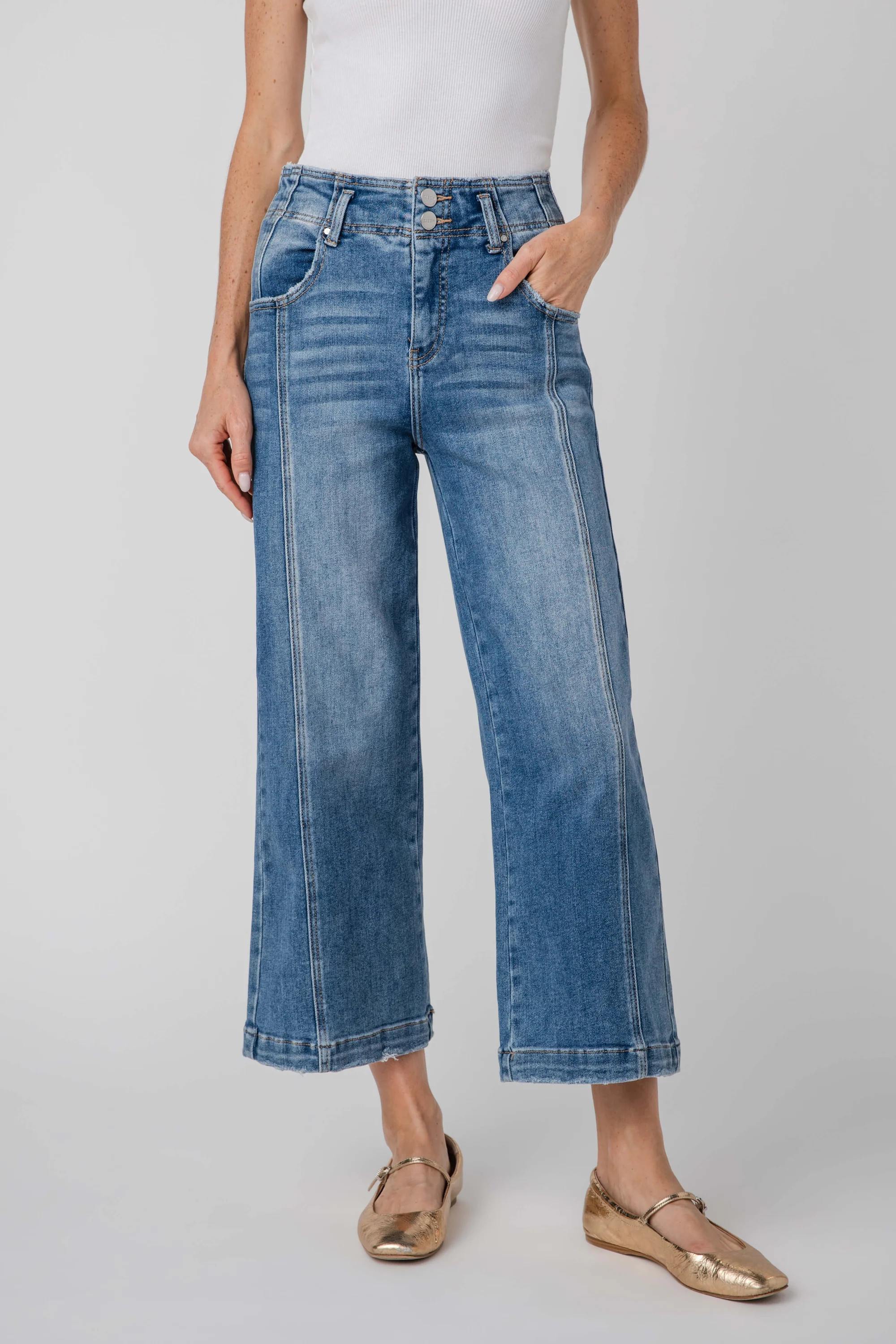 Risen Eve Seamed Jeans | Social Threads