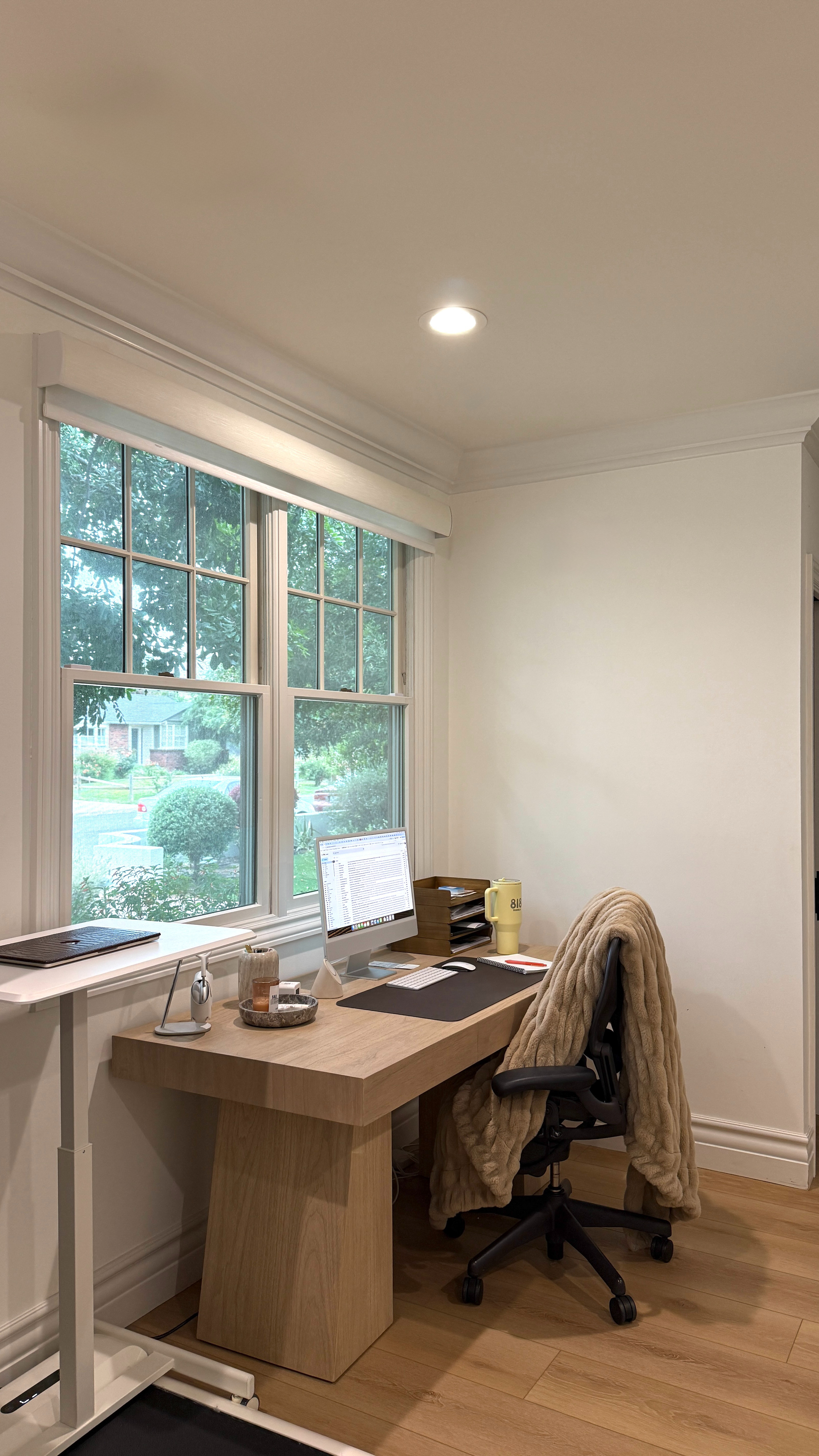 My Desk setup! 

desk l office l office chair l office desk l blanket  

 